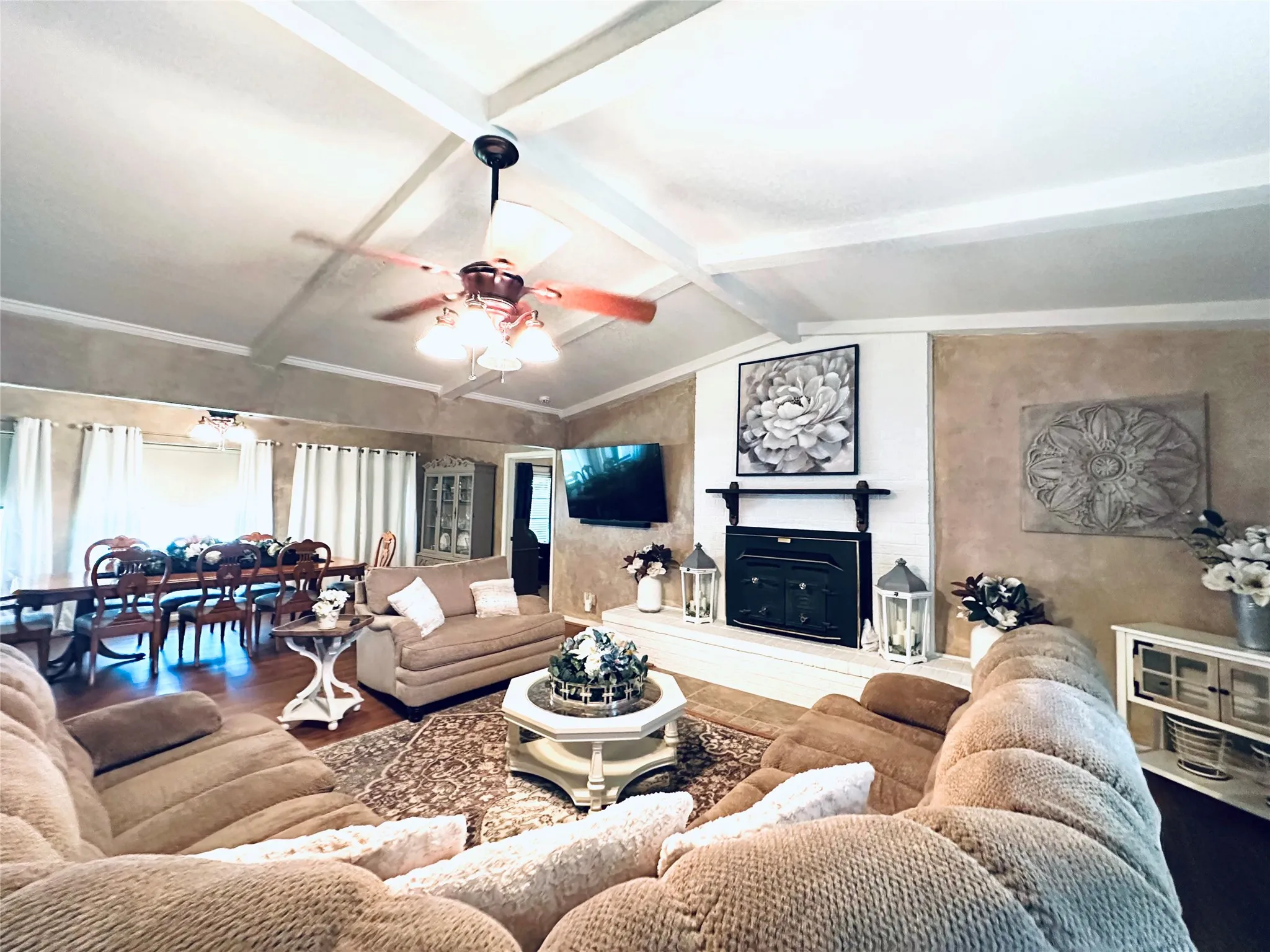 Single Family Residence For Sale in Stephens County , 10297 County Road 197, Breckenridge, Texas 76424, 4 Bedroom, 4 Bathroom, 1 Garage spaces, 3,490 Sqft, built in 1970, mls#21220975, Real Estate Agent in Breckenridge, Homes For Sale in Stephens county, Homes For Sale in Breckenridge, Realtor in Breckenridge Texas, Real Estate Brokerage Independent Realty Texas, Luminita Cordes Realtor
