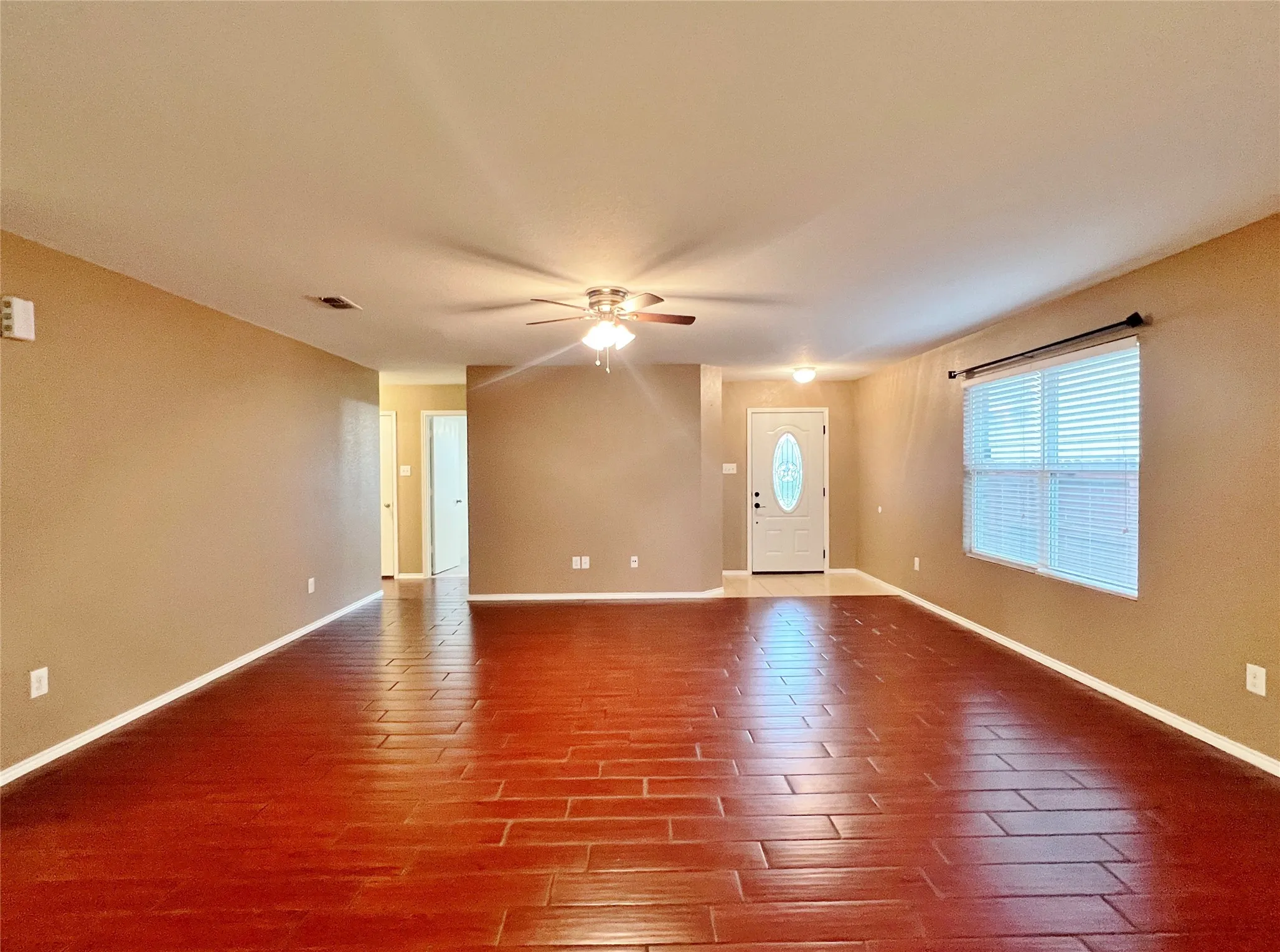 Single Family Residence For Rent in Tarrant County , 9925 Amaryllis Lane, Fort Worth, Texas 76108, 3 Bedroom, 2 Bathroom, 2 Garage spaces, 1,556 Sqft, built in 2015, Preowned, mls#21220984, Real Estate Agent in Fort Worth, Homes For Rent in Tarrant county, Homes For Rent in Fort Worth, Realtor in Fort Worth Texas, Real Estate Brokerage Independent Realty Texas, Luminita Cordes Realtor