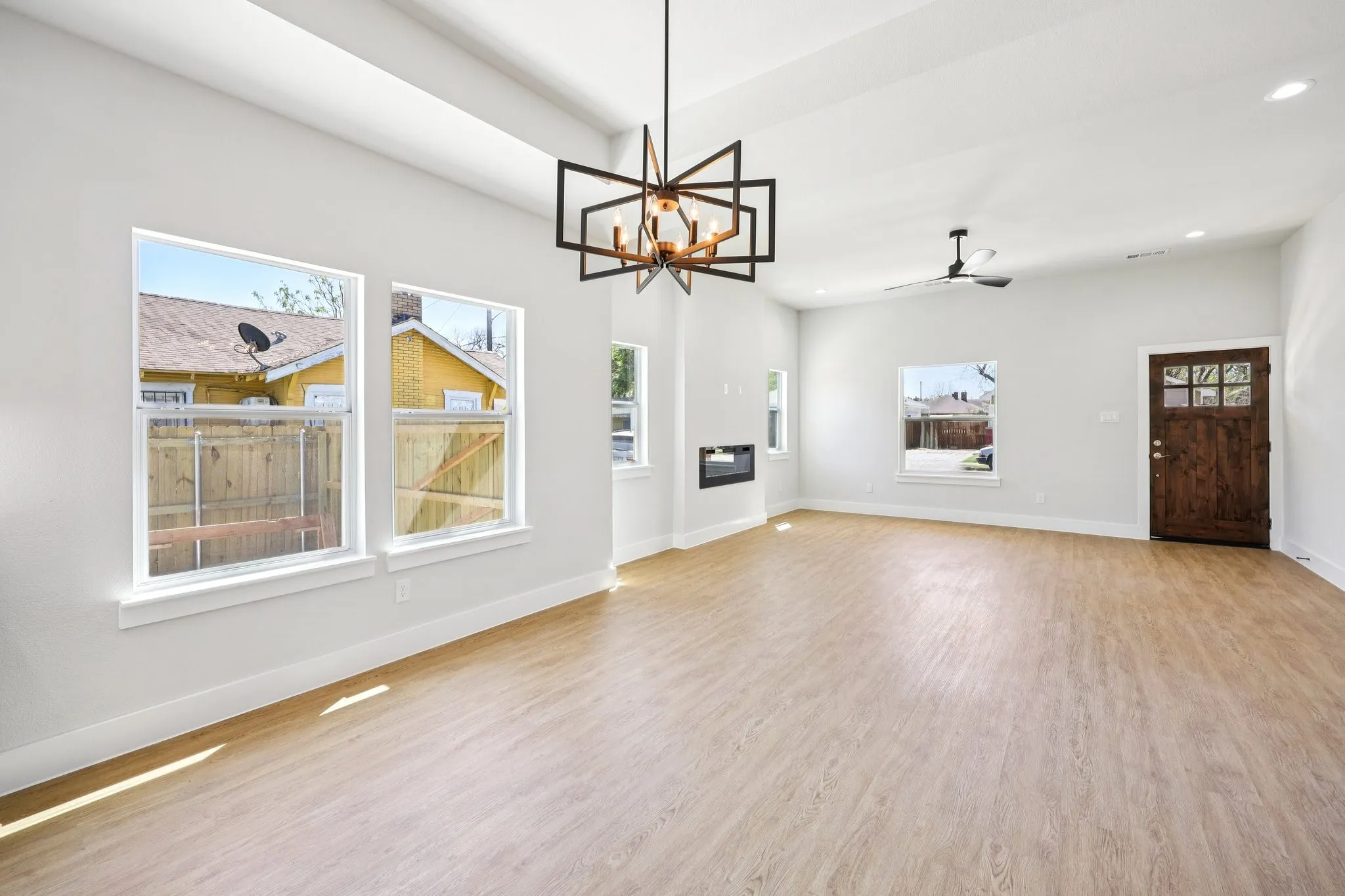 Single Family Residence For Sale in Dallas County , 3514 Dunbar Street, Dallas, Texas 75215, 3 Bedroom, 2 Bathroom, 1 Garage spaces, 1,646 Sqft, built in 2026, New Construction - Complete, Price $325,000, mls#21220561, Real Estate Agent in Dallas, Homes For Sale in Dallas county, Homes For Sale in Dallas, Realtor in Dallas Texas, Real Estate Brokerage Independent Realty Texas, Luminita Cordes Realtor