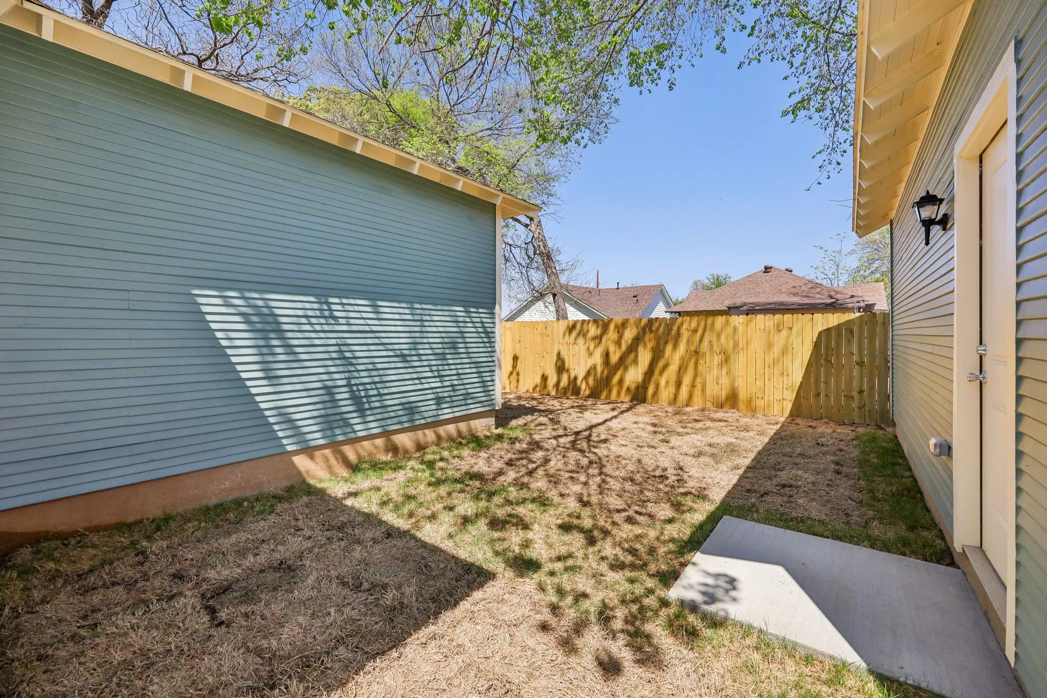Single Family Residence For Sale in Dallas County , 3514 Dunbar Street, Dallas, Texas 75215, 3 Bedroom, 2 Bathroom, 1 Garage spaces, 1,646 Sqft, built in 2026, New Construction - Complete, Price $325,000, mls#21220561, Real Estate Agent in Dallas, Homes For Sale in Dallas county, Homes For Sale in Dallas, Realtor in Dallas Texas, Real Estate Brokerage Independent Realty Texas, Luminita Cordes Realtor