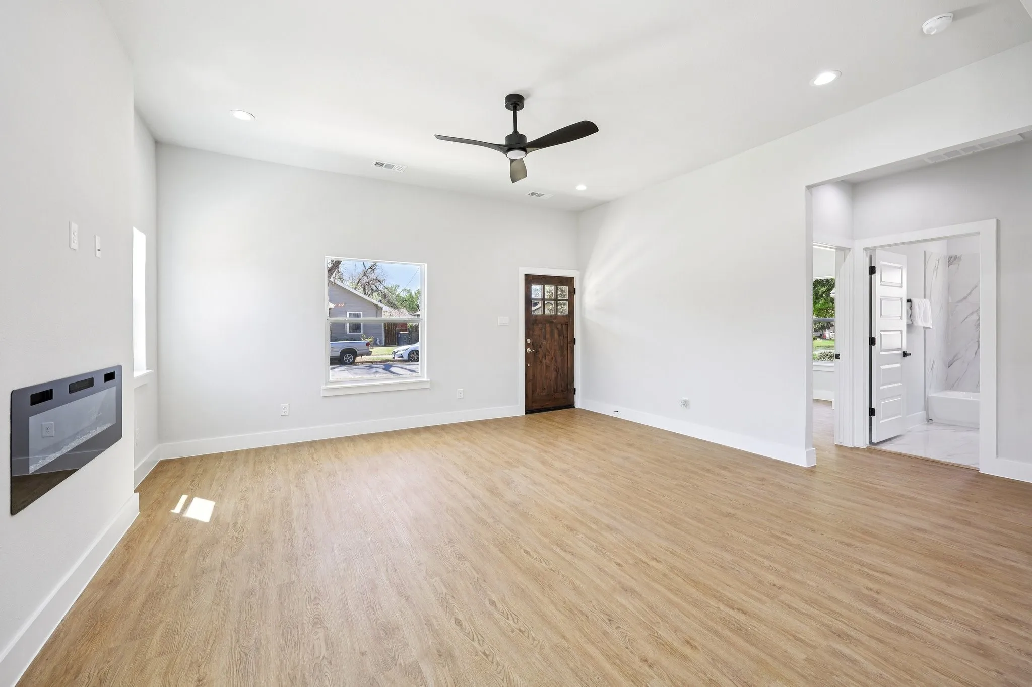 Single Family Residence For Sale in Dallas County , 3514 Dunbar Street, Dallas, Texas 75215, 3 Bedroom, 2 Bathroom, 1 Garage spaces, 1,646 Sqft, built in 2026, New Construction - Complete, Price $325,000, mls#21220561, Real Estate Agent in Dallas, Homes For Sale in Dallas county, Homes For Sale in Dallas, Realtor in Dallas Texas, Real Estate Brokerage Independent Realty Texas, Luminita Cordes Realtor