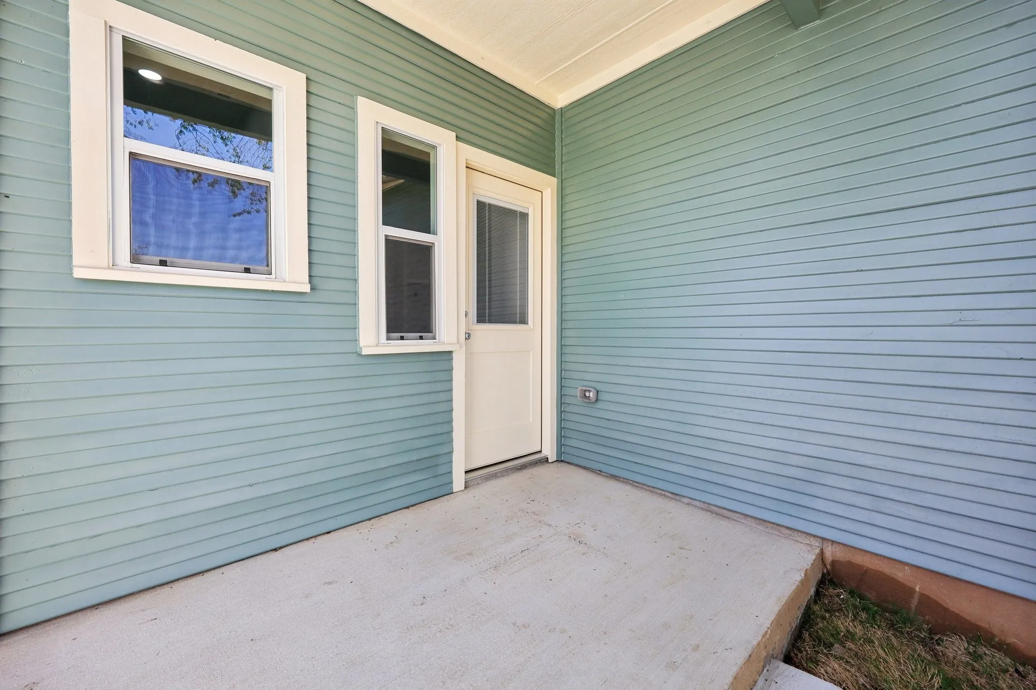 Single Family Residence For Sale in Dallas County , 3514 Dunbar Street, Dallas, Texas 75215, 3 Bedroom, 2 Bathroom, 1 Garage spaces, 1,646 Sqft, built in 2026, New Construction - Complete, Price $325,000, mls#21220561, Real Estate Agent in Dallas, Homes For Sale in Dallas county, Homes For Sale in Dallas, Realtor in Dallas Texas, Real Estate Brokerage Independent Realty Texas, Luminita Cordes Realtor