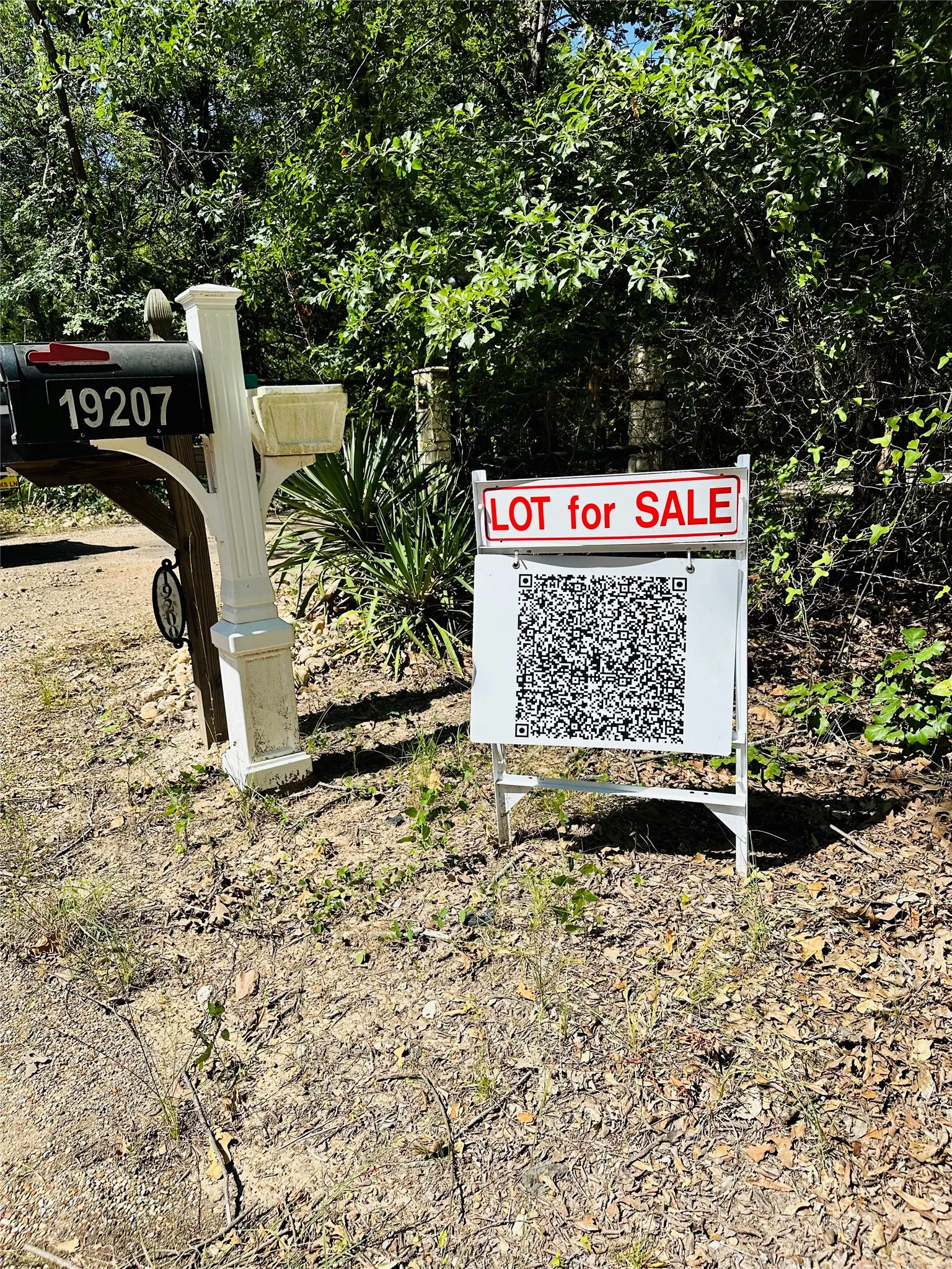 Unimproved Land For Sale in Henderson County , TBD Merry Oaks Lane, Eustace, Texas 75124, 0, 0, Garage spaces, 0 Sqft, built in 0, mls#21220865, Real Estate Agent in Eustace, Homes For Sale in Henderson county, Homes For Sale in Eustace, Realtor in Eustace Texas, Real Estate Brokerage Independent Realty Texas, Luminita Cordes Realtor