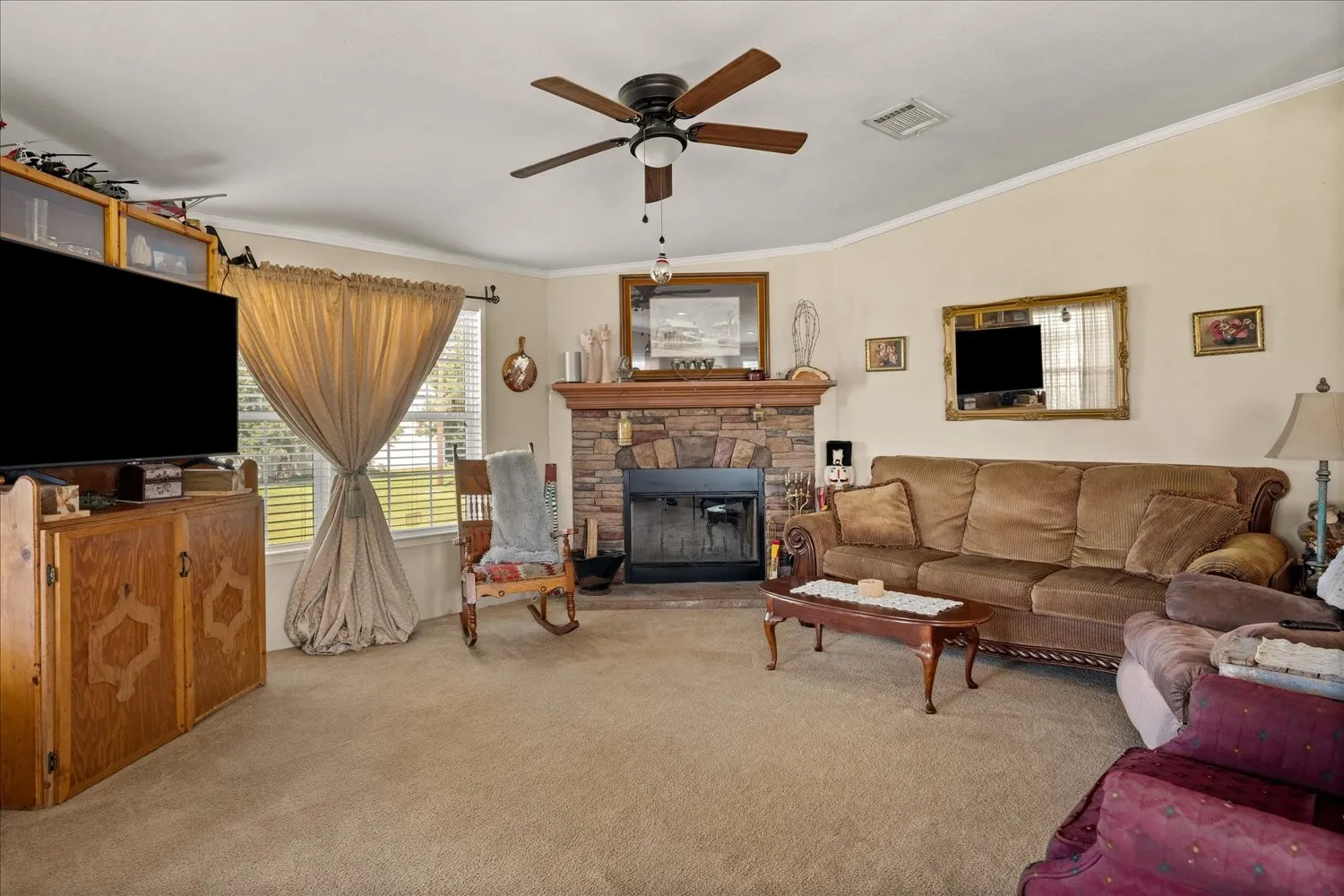 Farm For Sale in Hunt County , 782 FM 1564 E, Greenville, Texas 75402, 3 Bedroom, 2 Bathroom, Garage spaces, 1,580 Sqft, built in 2015, Preowned, mls#21219690, Real Estate Agent in Greenville, Homes For Sale in Hunt county, Homes For Sale in Greenville, Realtor in Greenville Texas, Real Estate Brokerage Independent Realty Texas, Luminita Cordes Realtor
