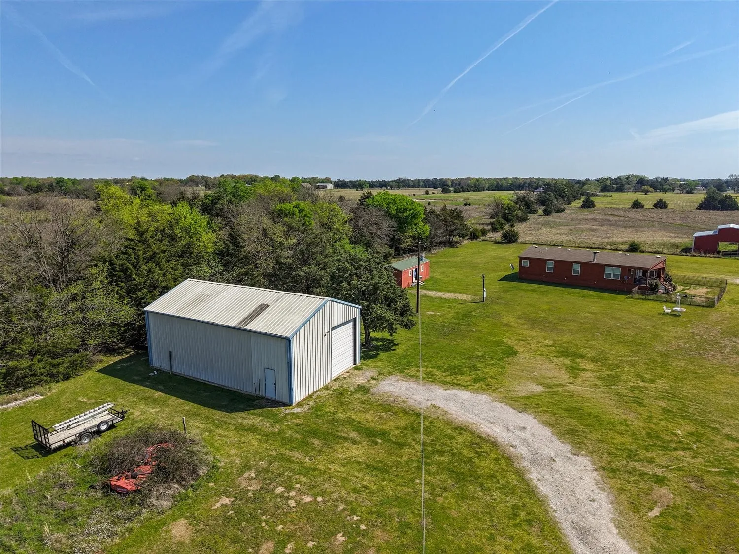 Farm For Sale in Hunt County , 782 FM 1564 E, Greenville, Texas 75402, 3 Bedroom, 2 Bathroom, Garage spaces, 1,580 Sqft, built in 2015, Preowned, mls#21219690, Real Estate Agent in Greenville, Homes For Sale in Hunt county, Homes For Sale in Greenville, Realtor in Greenville Texas, Real Estate Brokerage Independent Realty Texas, Luminita Cordes Realtor