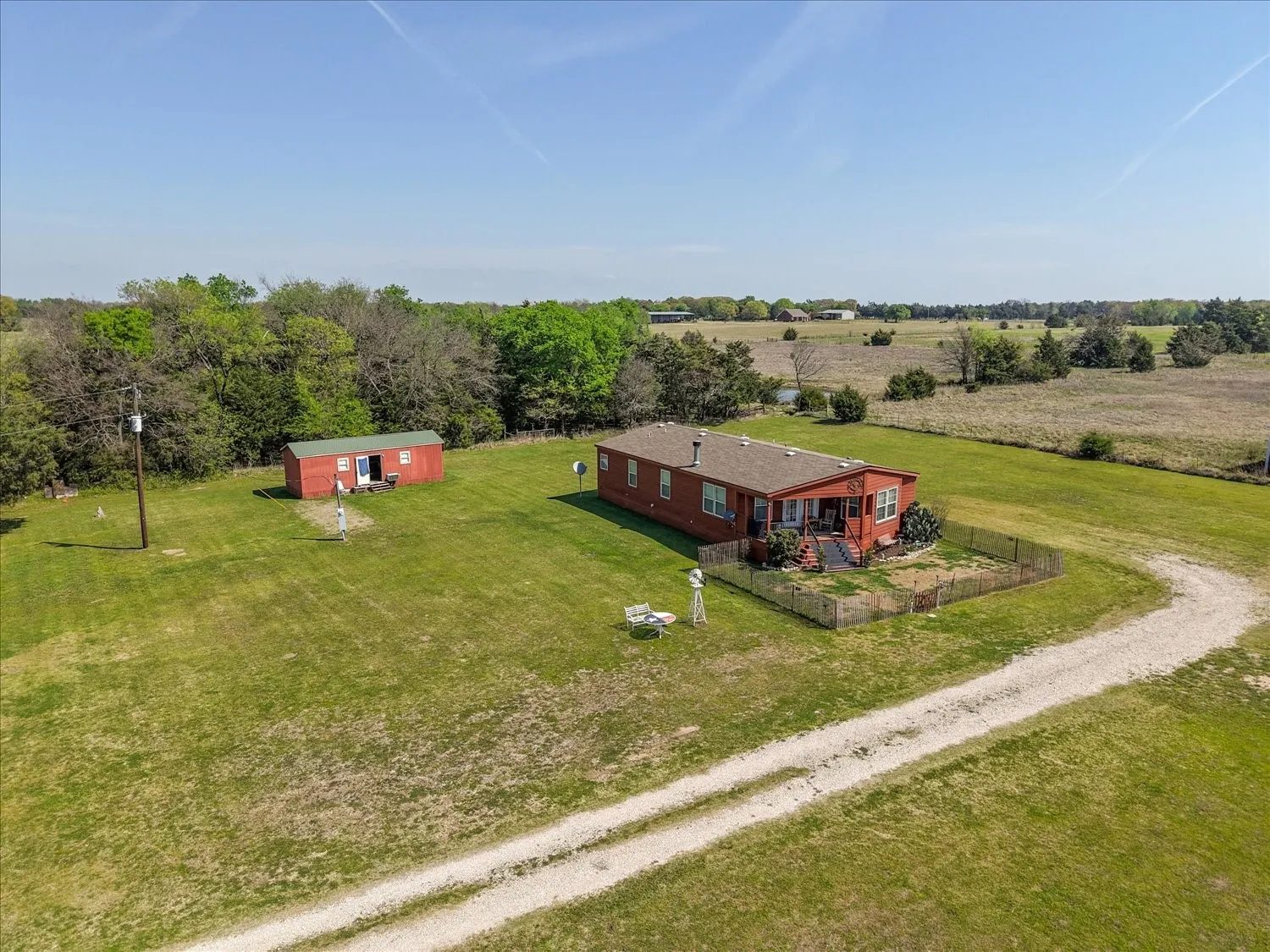 Farm For Sale in Hunt County , 782 FM 1564 E, Greenville, Texas 75402, 3 Bedroom, 2 Bathroom, Garage spaces, 1,580 Sqft, built in 2015, Preowned, mls#21219690, Real Estate Agent in Greenville, Homes For Sale in Hunt county, Homes For Sale in Greenville, Realtor in Greenville Texas, Real Estate Brokerage Independent Realty Texas, Luminita Cordes Realtor