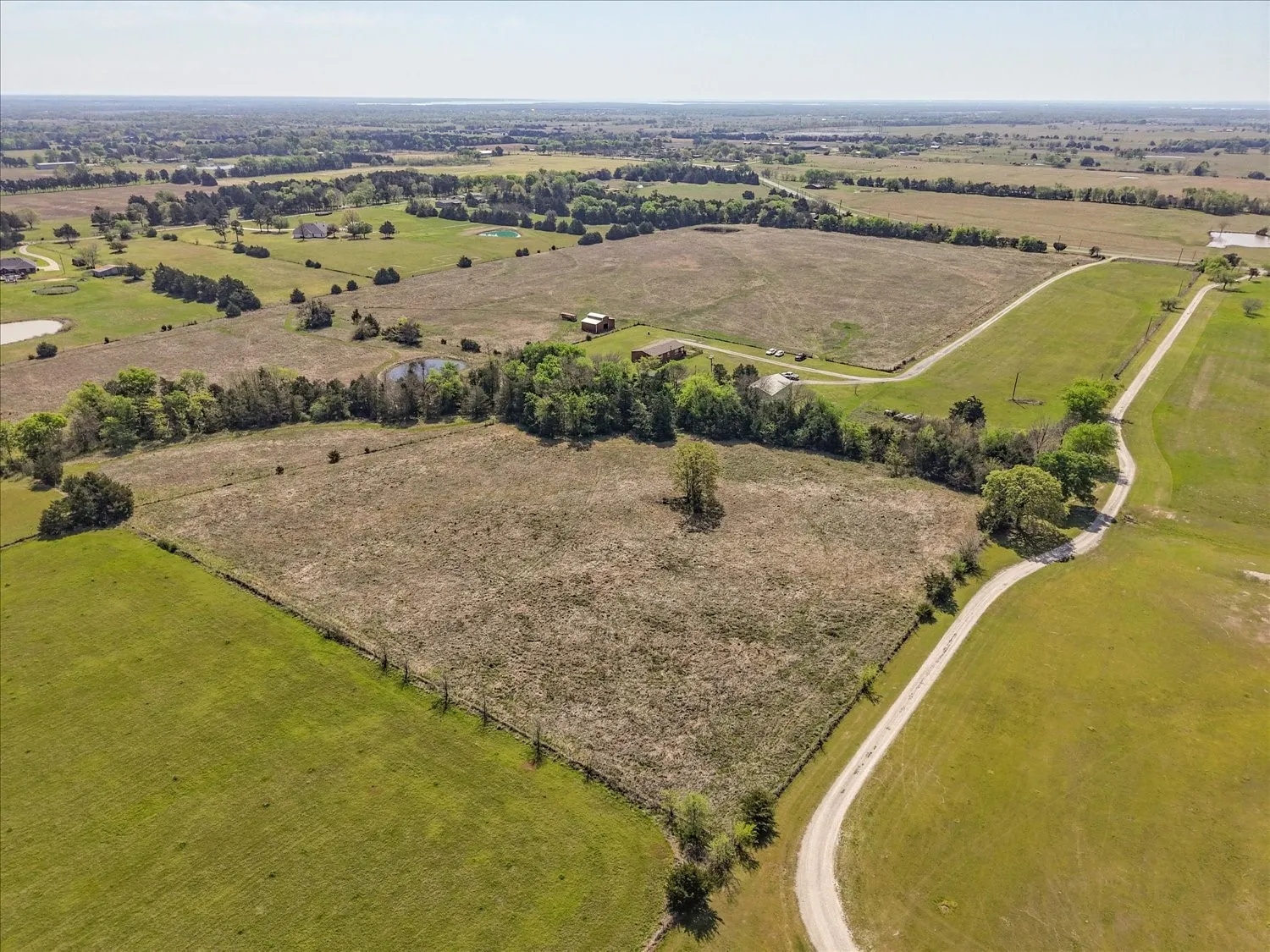 Farm For Sale in Hunt County , 782 FM 1564 E, Greenville, Texas 75402, 3 Bedroom, 2 Bathroom, Garage spaces, 1,580 Sqft, built in 2015, Preowned, mls#21219690, Real Estate Agent in Greenville, Homes For Sale in Hunt county, Homes For Sale in Greenville, Realtor in Greenville Texas, Real Estate Brokerage Independent Realty Texas, Luminita Cordes Realtor