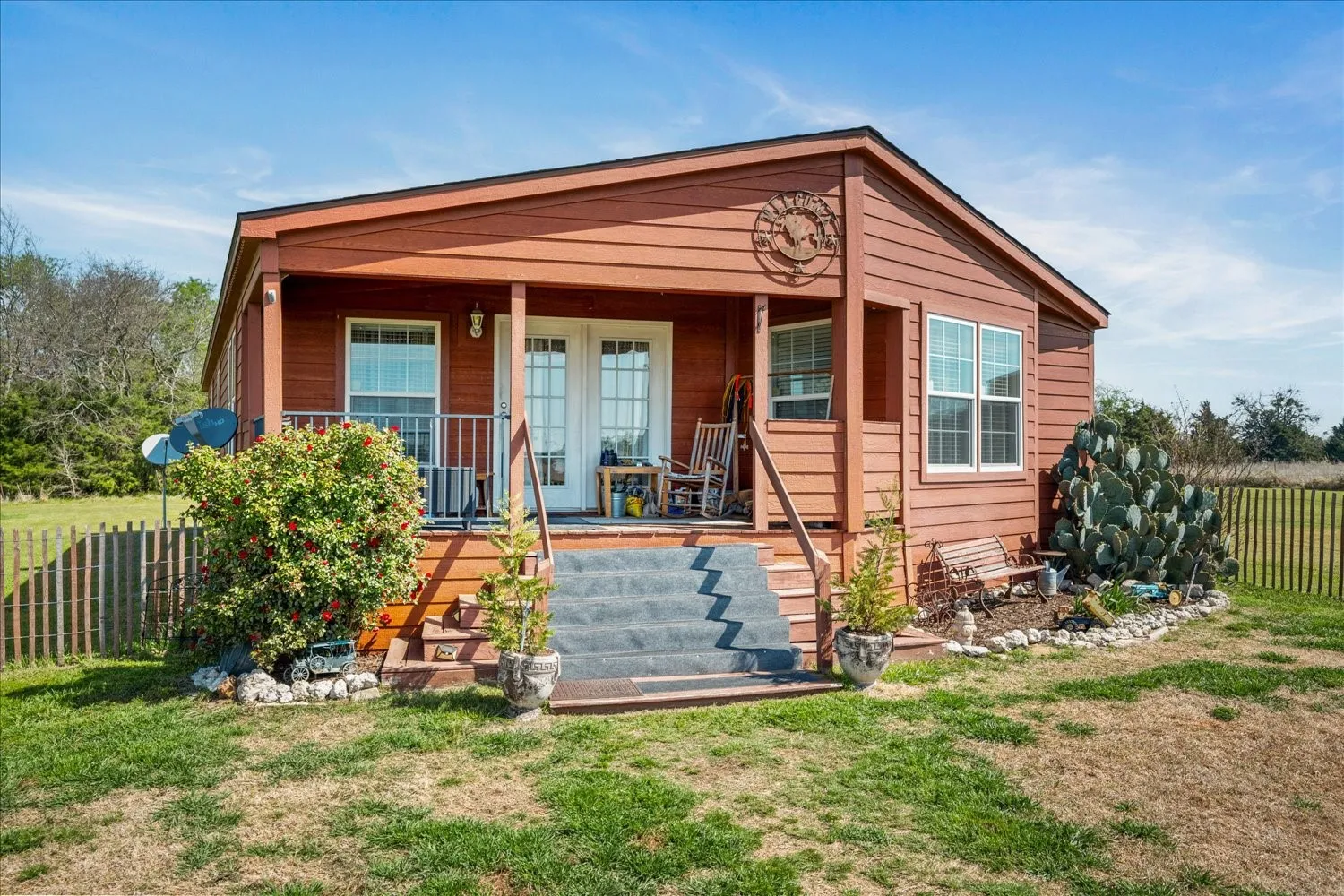 Farm For Sale in Hunt County , 782 FM 1564 E, Greenville, Texas 75402, 3 Bedroom, 2 Bathroom, Garage spaces, 1,580 Sqft, built in 2015, Preowned, mls#21219690, Real Estate Agent in Greenville, Homes For Sale in Hunt county, Homes For Sale in Greenville, Realtor in Greenville Texas, Real Estate Brokerage Independent Realty Texas, Luminita Cordes Realtor