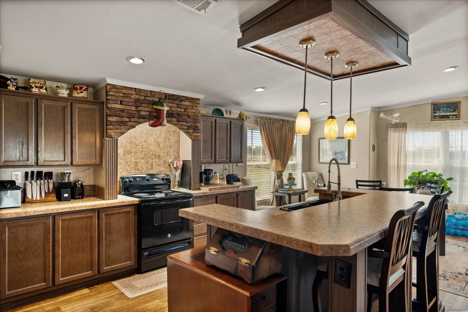 Farm For Sale in Hunt County , 782 FM 1564 E, Greenville, Texas 75402, 3 Bedroom, 2 Bathroom, Garage spaces, 1,580 Sqft, built in 2015, Preowned, mls#21219690, Real Estate Agent in Greenville, Homes For Sale in Hunt county, Homes For Sale in Greenville, Realtor in Greenville Texas, Real Estate Brokerage Independent Realty Texas, Luminita Cordes Realtor
