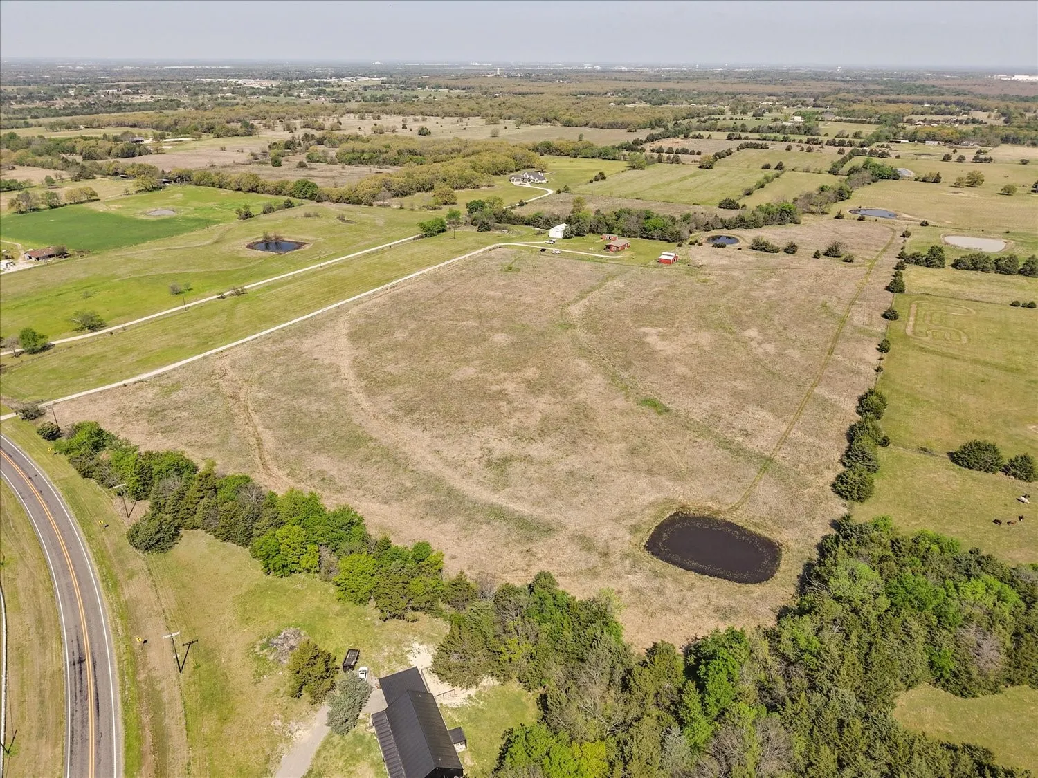 Farm For Sale in Hunt County , 782 FM 1564 E, Greenville, Texas 75402, 3 Bedroom, 2 Bathroom, Garage spaces, 1,580 Sqft, built in 2015, Preowned, mls#21219690, Real Estate Agent in Greenville, Homes For Sale in Hunt county, Homes For Sale in Greenville, Realtor in Greenville Texas, Real Estate Brokerage Independent Realty Texas, Luminita Cordes Realtor