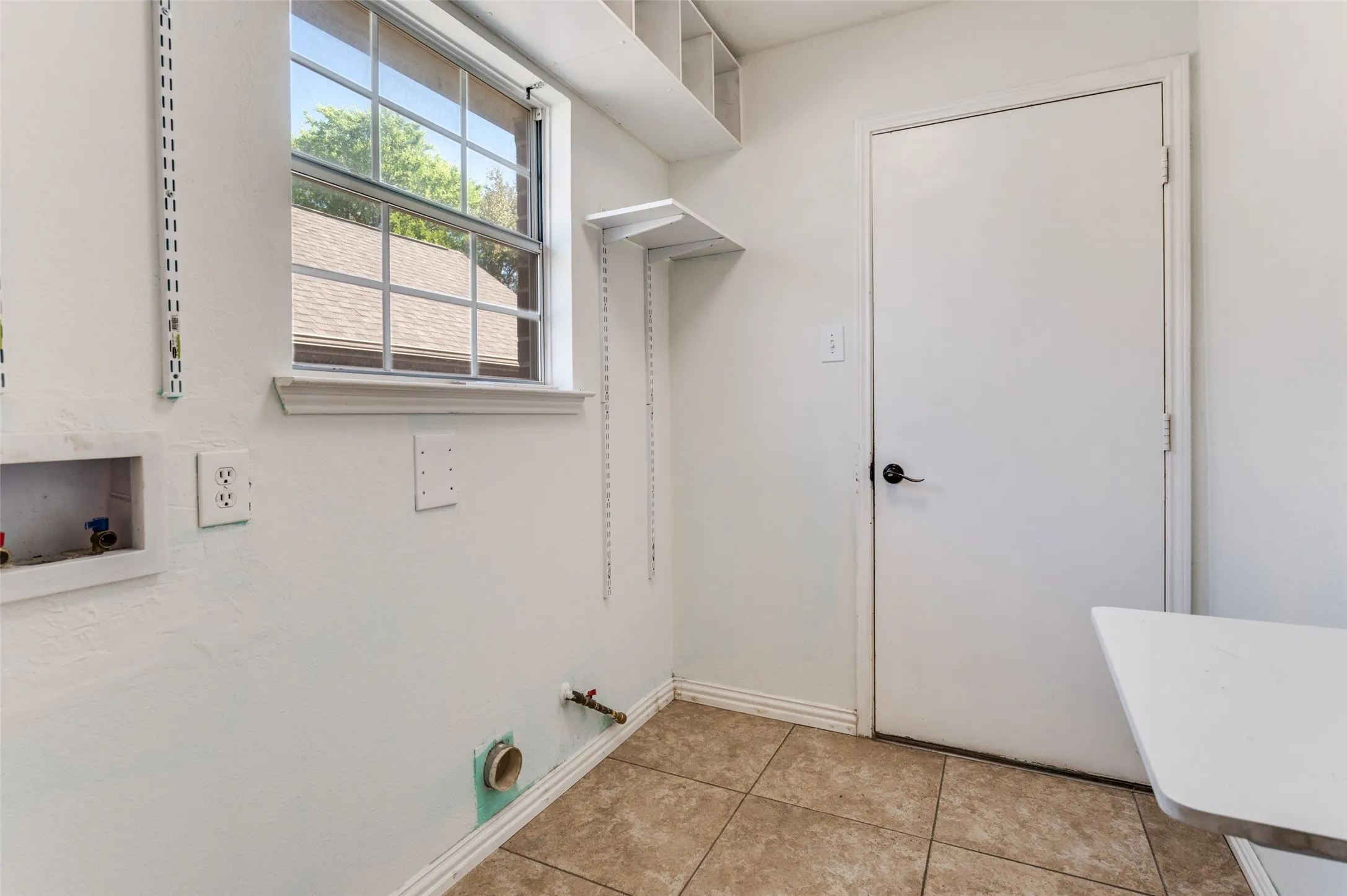 Single Family Residence For Sale in Tarrant County , 5444 Yellowstone Trail, Fort Worth, Texas 76137, 4 Bedrooms, 2 Bathrooms, 2 Garage spaces, 2,114 Sqft, built in 1994, Preowned, Price $340,000, mls#21196767, Real Estate Agent in Fort Worth, Homes For Sale in Tarrant county, Homes For Sale in Fort Worth, Realtor in Fort Worth Texas, Real Estate Brokerage Independent Realty Texas, Luminita Cordes Realtor