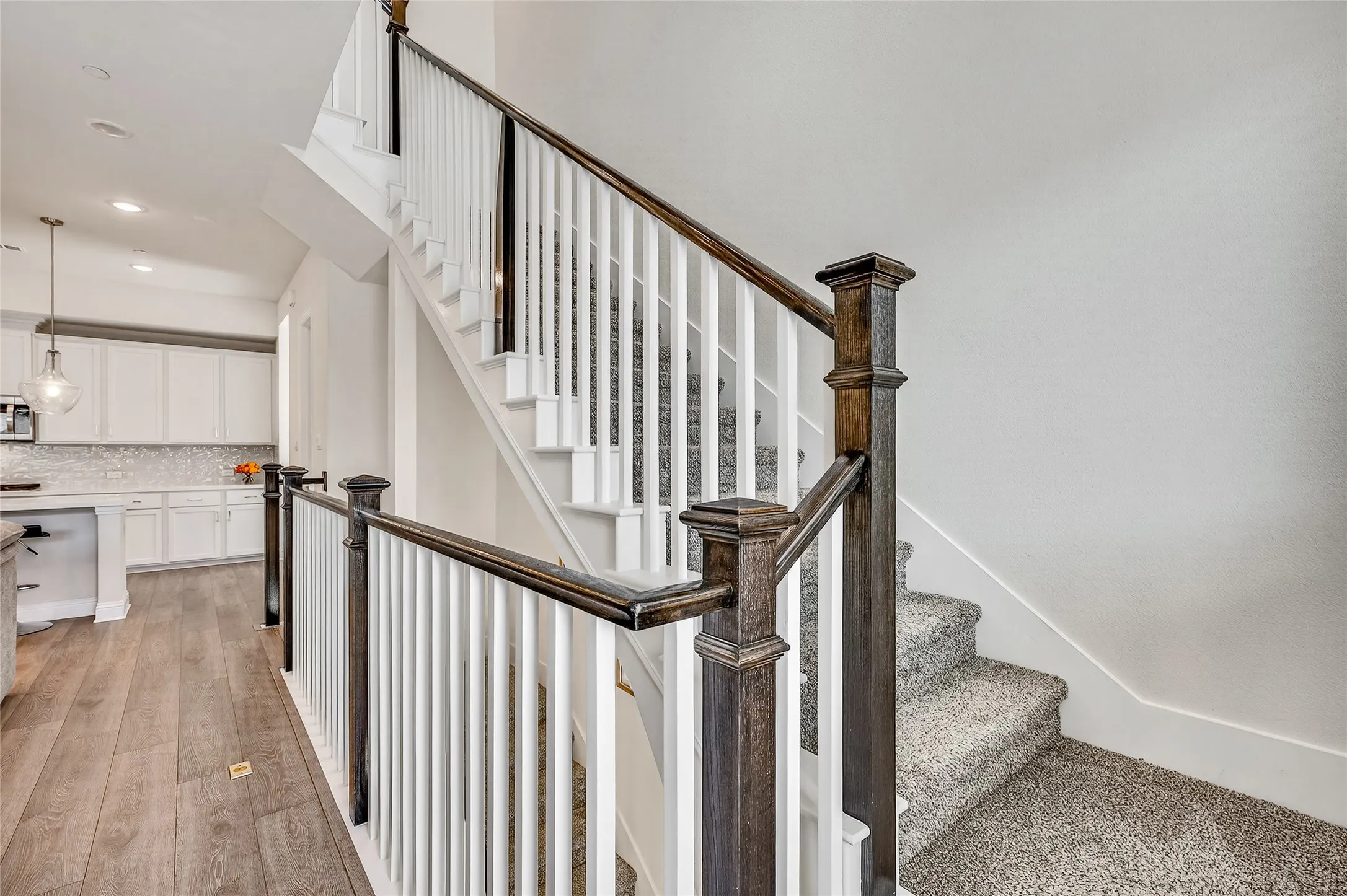 Townhouse For Sale in Denton County , 300 Colusa Drive, Lewisville, Texas 75056, 3 Bedroom, 4 Bathroom, 2 Garage spaces, 2,185 Sqft, built in 2022, Preowned, mls#21220832, Real Estate Agent in Lewisville, Homes For Sale in Denton county, Homes For Sale in Lewisville, Realtor in Lewisville Texas, Real Estate Brokerage Independent Realty Texas, Luminita Cordes Realtor