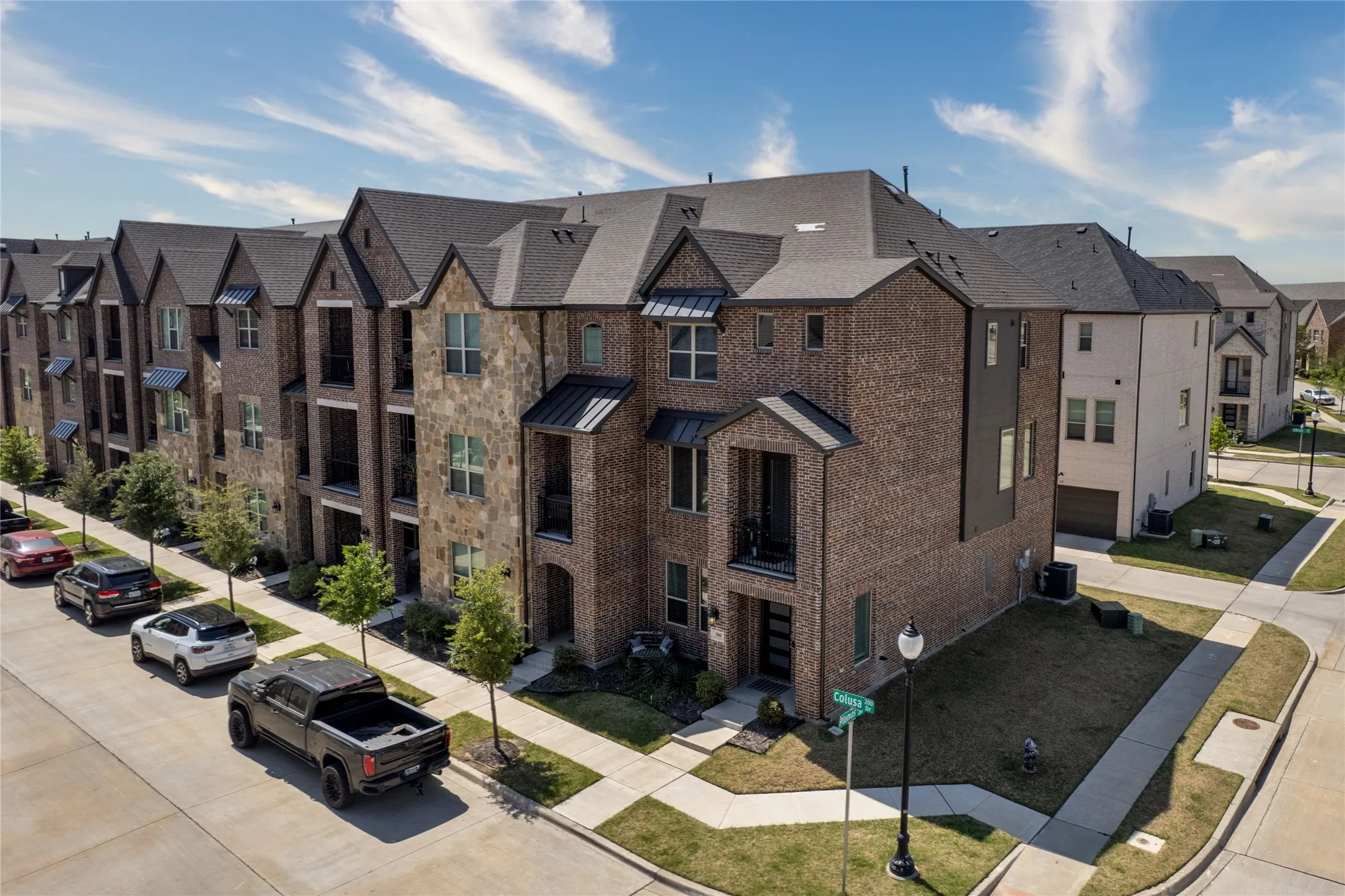 Townhouse For Sale in Denton County , 300 Colusa Drive, Lewisville, Texas 75056, 3 Bedroom, 4 Bathroom, 2 Garage spaces, 2,185 Sqft, built in 2022, Preowned, mls#21220832, Real Estate Agent in Lewisville, Homes For Sale in Denton county, Homes For Sale in Lewisville, Realtor in Lewisville Texas, Real Estate Brokerage Independent Realty Texas, Luminita Cordes Realtor