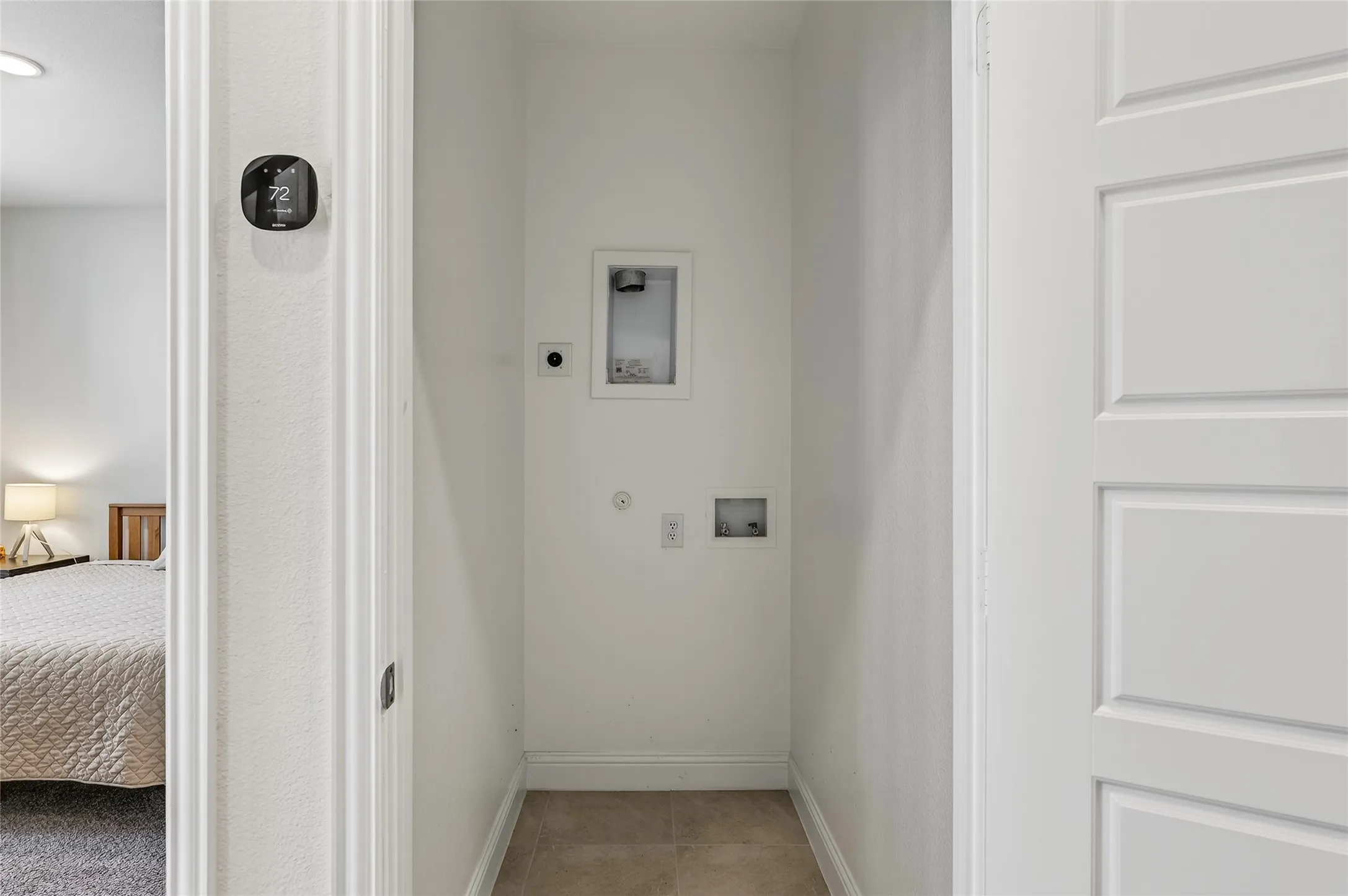 Secondary laundry on the 1st floor