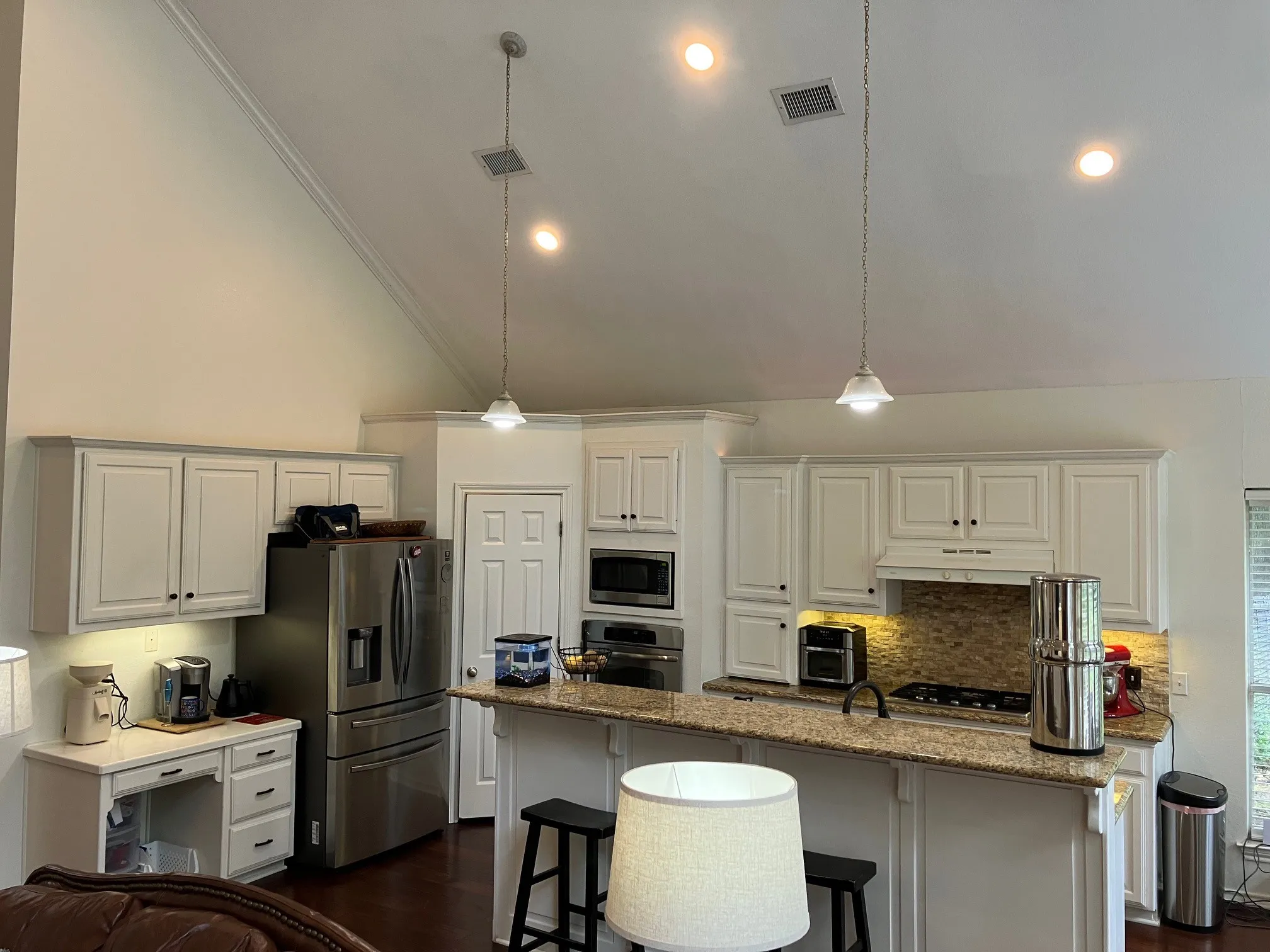 Single Family Residence For Sale in Hopkins County , 211 Turtle Creek, Sulphur Springs, Texas 75482, 4 Bedroom, 3 Bathroom, 2 Garage spaces, 3,878 Sqft, built in 1999, Preowned, mls#21219835, Real Estate Agent in Sulphur Springs, Homes For Sale in Hopkins county, Homes For Sale in Sulphur Springs, Realtor in Sulphur Springs Texas, Real Estate Brokerage Independent Realty Texas, Luminita Cordes Realtor