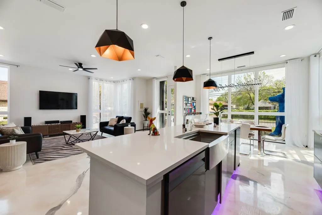 Single Family Residence For Sale in Dallas County , 3415 Chihuahua Avenue, Dallas, Texas 75212, 4 Bedroom, 4 Bathroom, 2 Garage spaces, 2,540 Sqft, built in 2024, New Construction - Complete, mls#21217404, Real Estate Agent in Dallas, Homes For Sale in Dallas county, Homes For Sale in Dallas, Realtor in Dallas Texas, Real Estate Brokerage Independent Realty Texas, Luminita Cordes Realtor