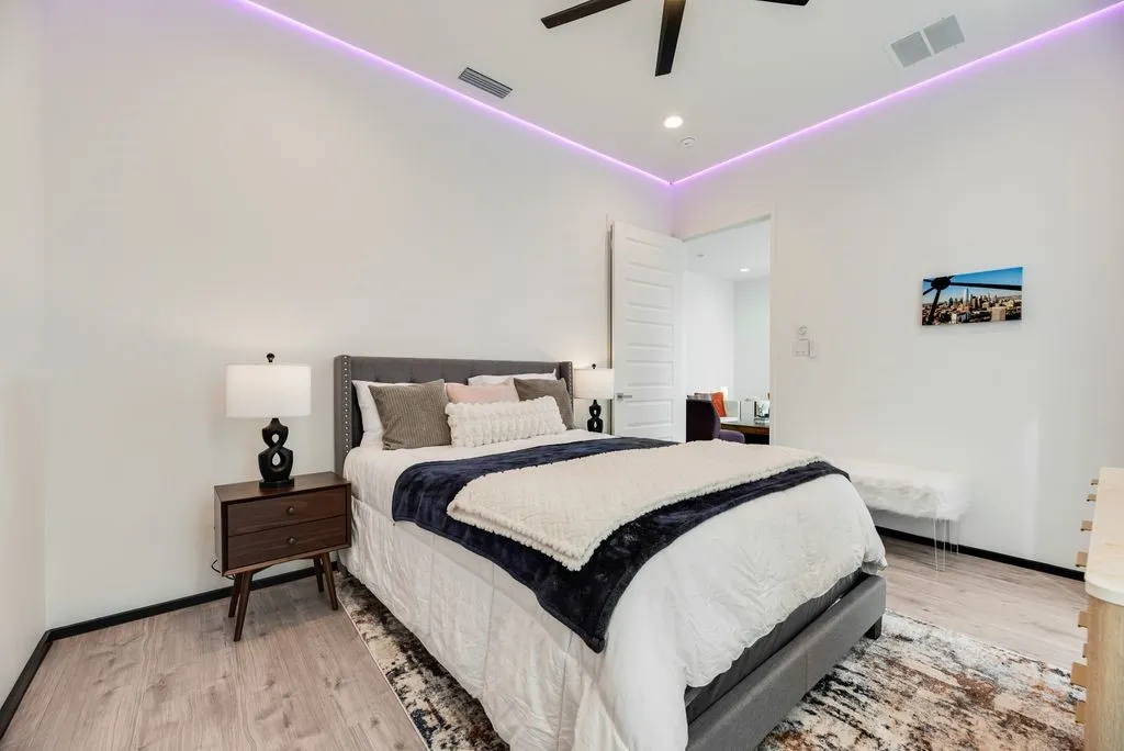 Single Family Residence For Sale in Dallas County , 3415 Chihuahua Avenue, Dallas, Texas 75212, 4 Bedroom, 4 Bathroom, 2 Garage spaces, 2,540 Sqft, built in 2024, New Construction - Complete, mls#21217404, Real Estate Agent in Dallas, Homes For Sale in Dallas county, Homes For Sale in Dallas, Realtor in Dallas Texas, Real Estate Brokerage Independent Realty Texas, Luminita Cordes Realtor