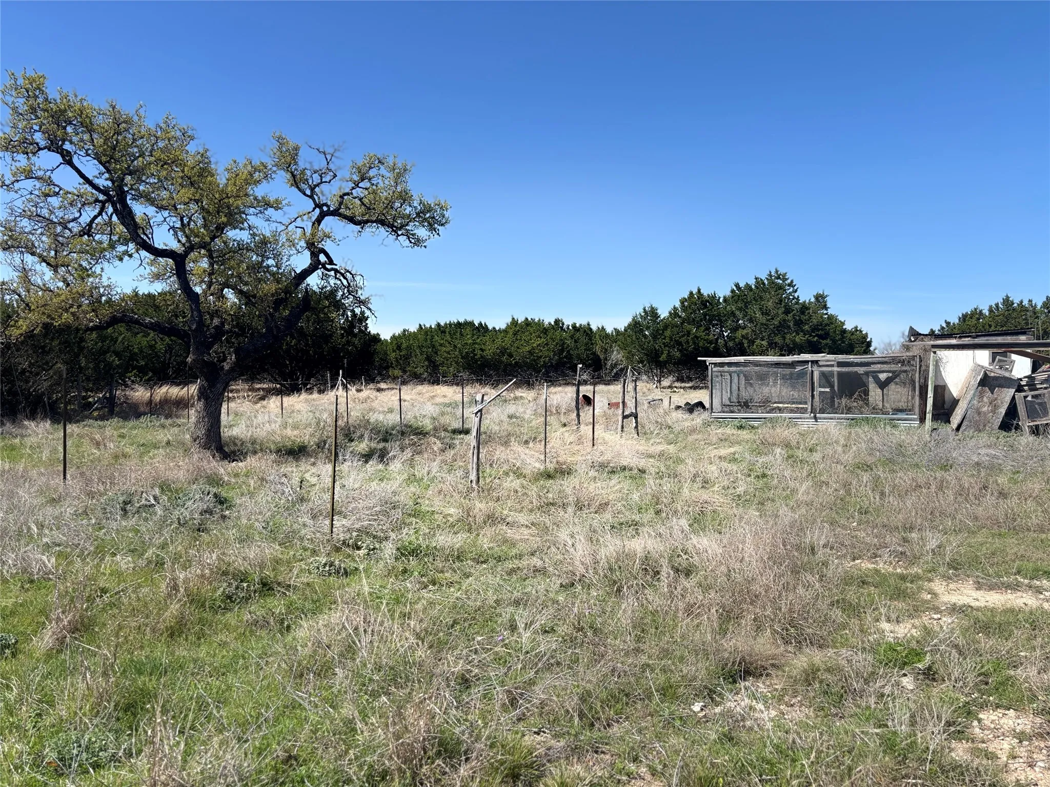 View of yard with a view of countryside