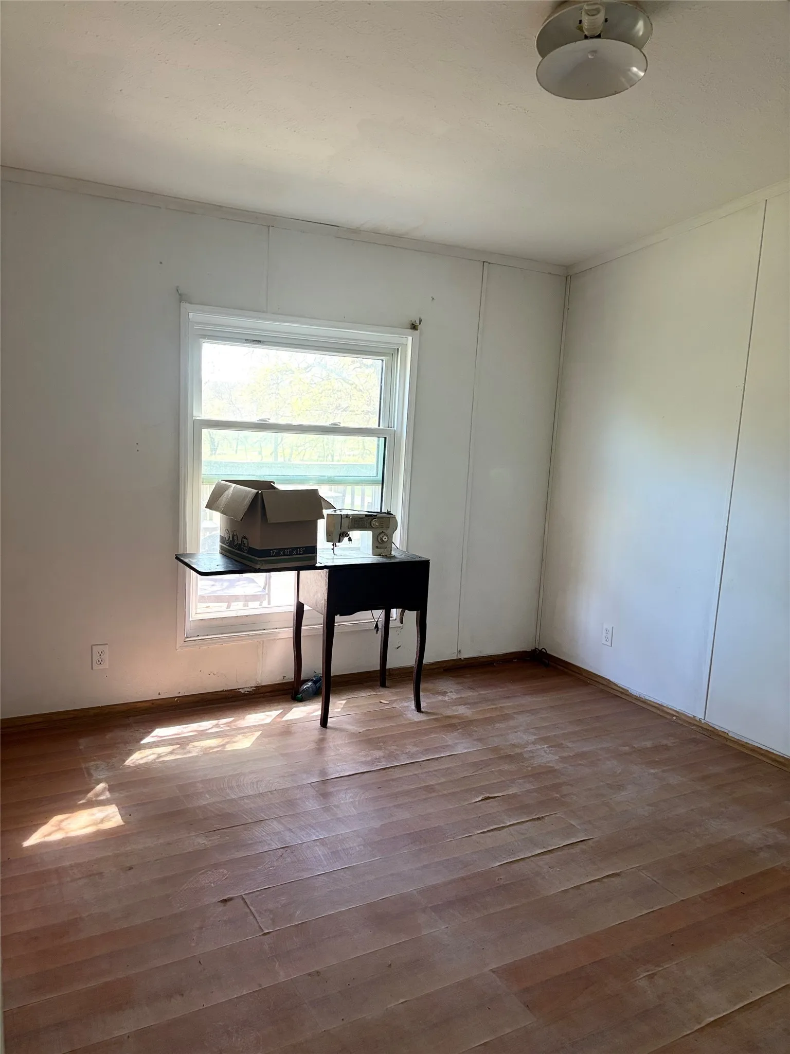 Mobile Home For Sale in Lampasas County , 210 Private Road 3221, Kempner, Texas 76539, 3 Bedroom, 2 Bathroom, 2 Garage spaces, 1,820 Sqft, built in 1998, Preowned, mls#21221138, Real Estate Agent in Kempner, Homes For Sale in Lampasas county, Homes For Sale in Kempner, Realtor in Kempner Texas, Real Estate Brokerage Independent Realty Texas, Luminita Cordes Realtor