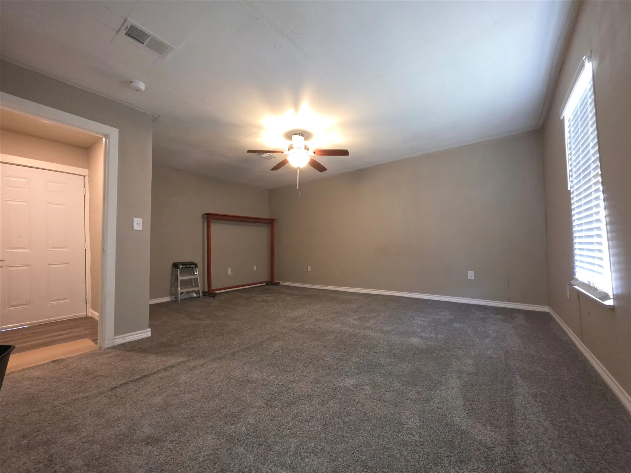 Single Family Residence For Sale in Limestone County , 409 E Houston Street, Mexia, Texas 76667, 3 Bedroom, 2 Bathroom, Garage spaces, 1,784 Sqft, built in 1957, mls#21199918, Real Estate Agent in Mexia, Homes For Sale in Limestone county, Homes For Sale in Mexia, Realtor in Mexia Texas, Real Estate Brokerage Independent Realty Texas, Luminita Cordes Realtor