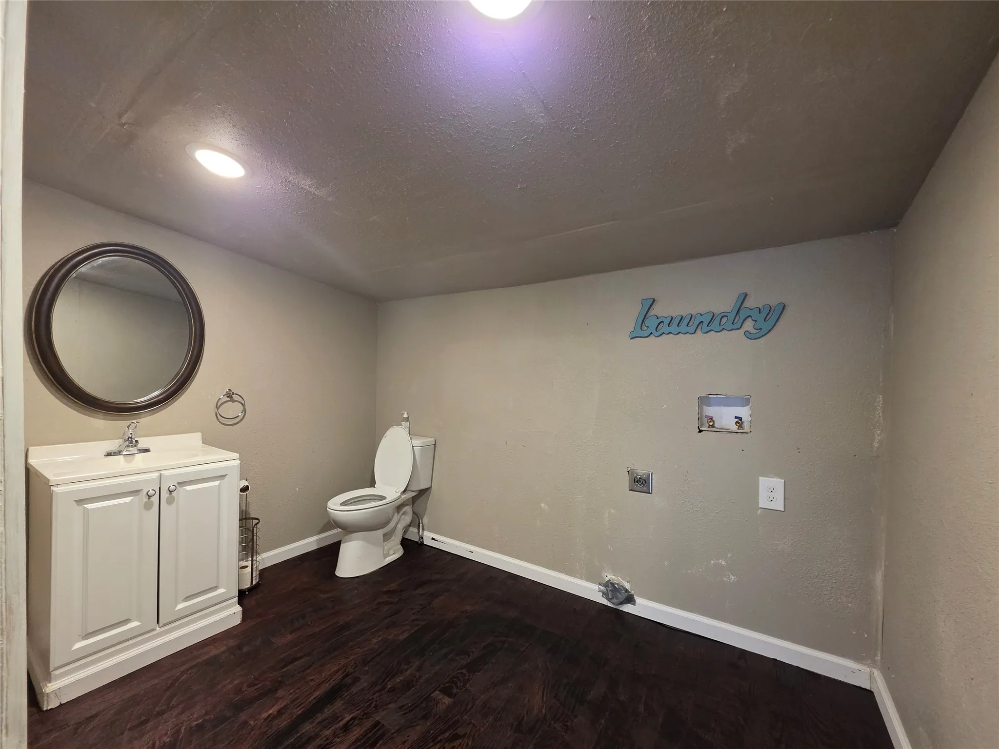 Single Family Residence For Sale in Limestone County , 409 E Houston Street, Mexia, Texas 76667, 3 Bedroom, 2 Bathroom, Garage spaces, 1,784 Sqft, built in 1957, mls#21199918, Real Estate Agent in Mexia, Homes For Sale in Limestone county, Homes For Sale in Mexia, Realtor in Mexia Texas, Real Estate Brokerage Independent Realty Texas, Luminita Cordes Realtor