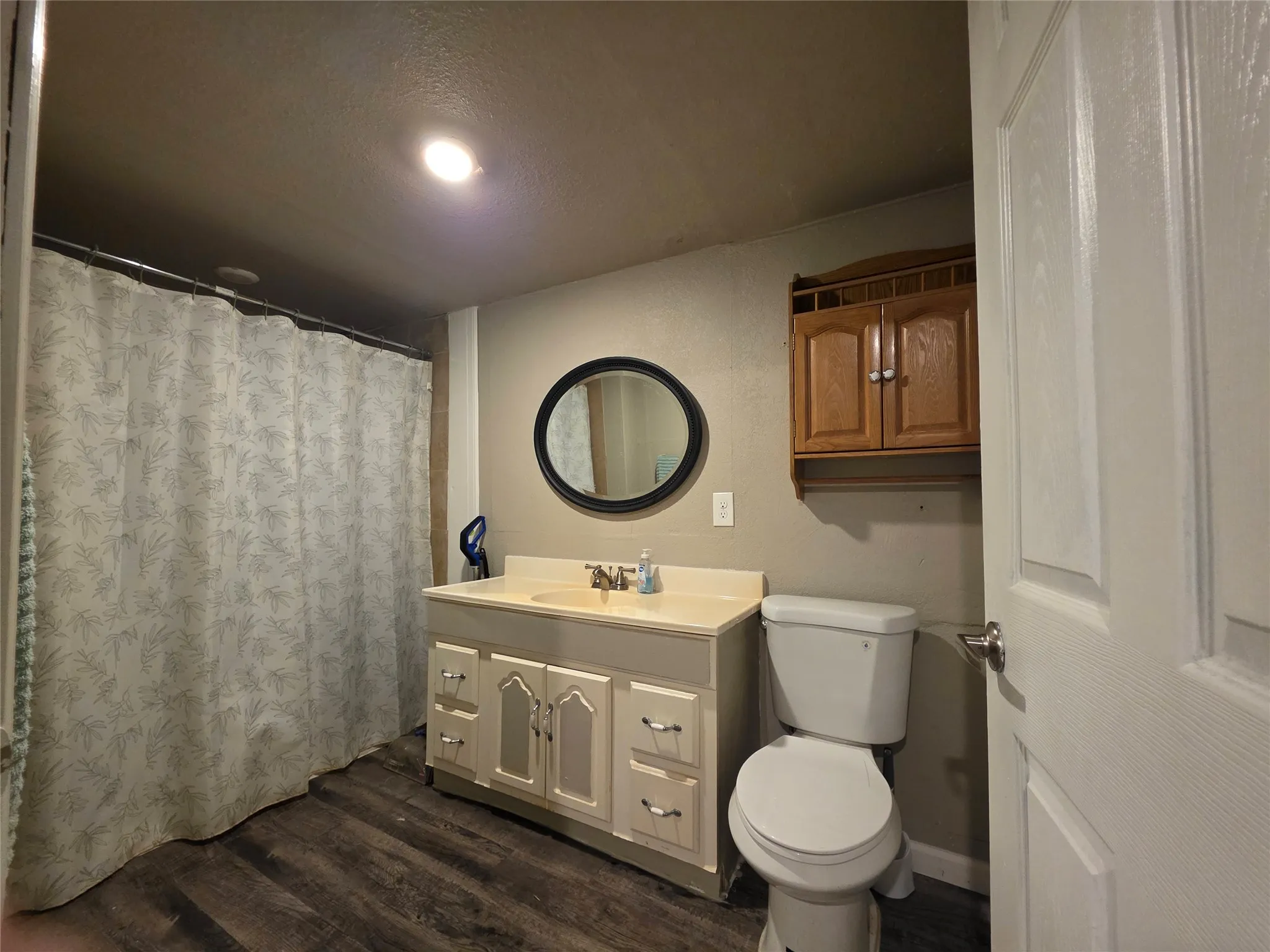 Single Family Residence For Sale in Limestone County , 409 E Houston Street, Mexia, Texas 76667, 3 Bedroom, 2 Bathroom, Garage spaces, 1,784 Sqft, built in 1957, mls#21199918, Real Estate Agent in Mexia, Homes For Sale in Limestone county, Homes For Sale in Mexia, Realtor in Mexia Texas, Real Estate Brokerage Independent Realty Texas, Luminita Cordes Realtor