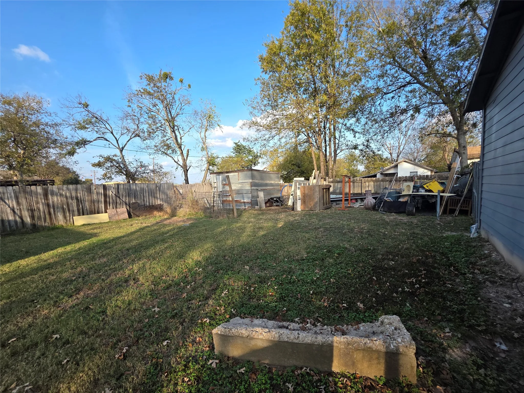 Single Family Residence For Sale in Limestone County , 409 E Houston Street, Mexia, Texas 76667, 3 Bedroom, 2 Bathroom, Garage spaces, 1,784 Sqft, built in 1957, mls#21199918, Real Estate Agent in Mexia, Homes For Sale in Limestone county, Homes For Sale in Mexia, Realtor in Mexia Texas, Real Estate Brokerage Independent Realty Texas, Luminita Cordes Realtor