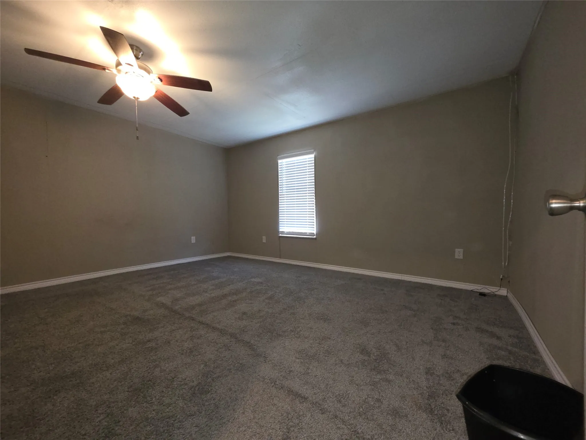 Single Family Residence For Sale in Limestone County , 409 E Houston Street, Mexia, Texas 76667, 3 Bedroom, 2 Bathroom, Garage spaces, 1,784 Sqft, built in 1957, mls#21199918, Real Estate Agent in Mexia, Homes For Sale in Limestone county, Homes For Sale in Mexia, Realtor in Mexia Texas, Real Estate Brokerage Independent Realty Texas, Luminita Cordes Realtor