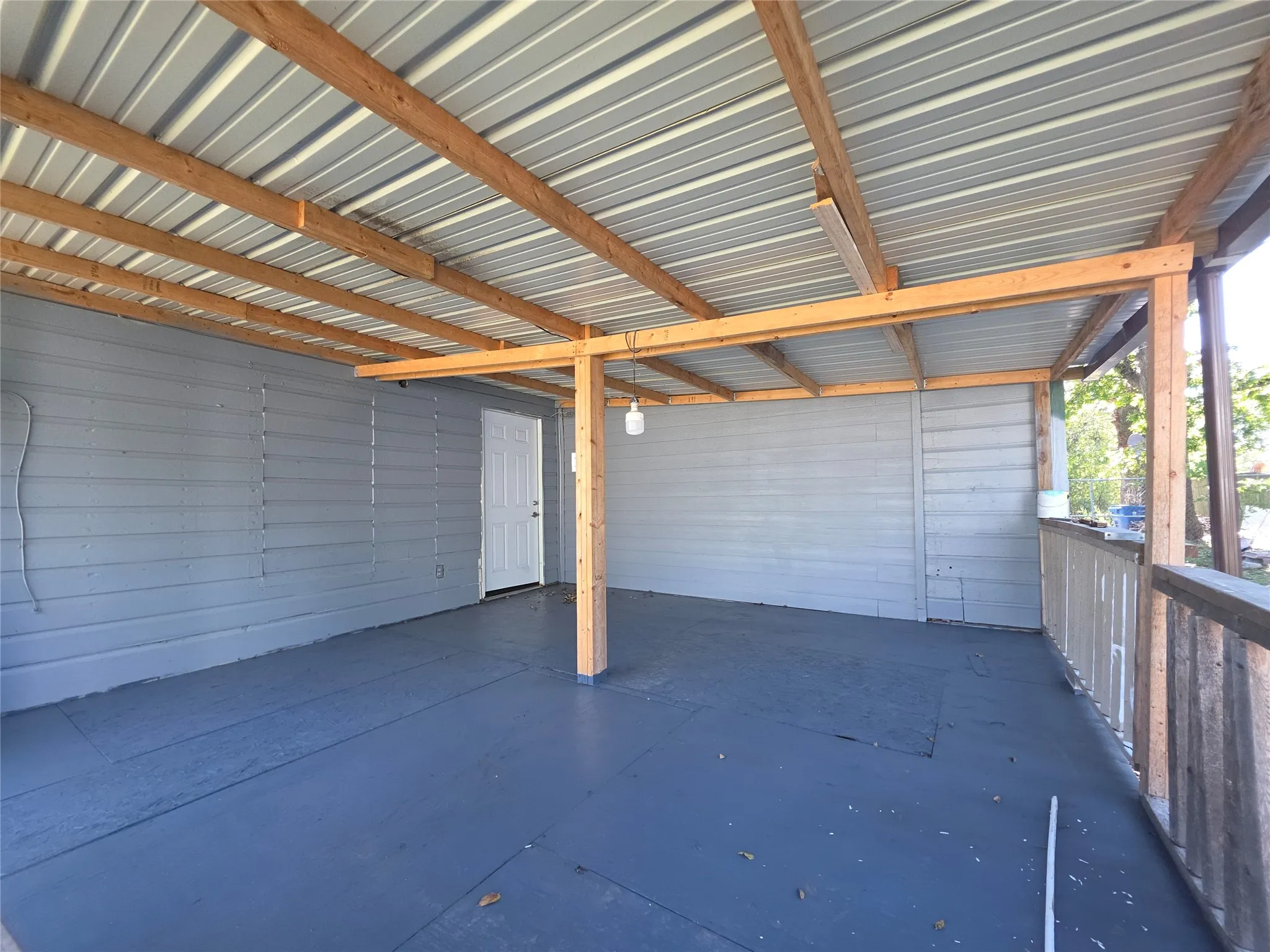 Single Family Residence For Sale in Limestone County , 409 E Houston Street, Mexia, Texas 76667, 3 Bedroom, 2 Bathroom, Garage spaces, 1,784 Sqft, built in 1957, mls#21199918, Real Estate Agent in Mexia, Homes For Sale in Limestone county, Homes For Sale in Mexia, Realtor in Mexia Texas, Real Estate Brokerage Independent Realty Texas, Luminita Cordes Realtor