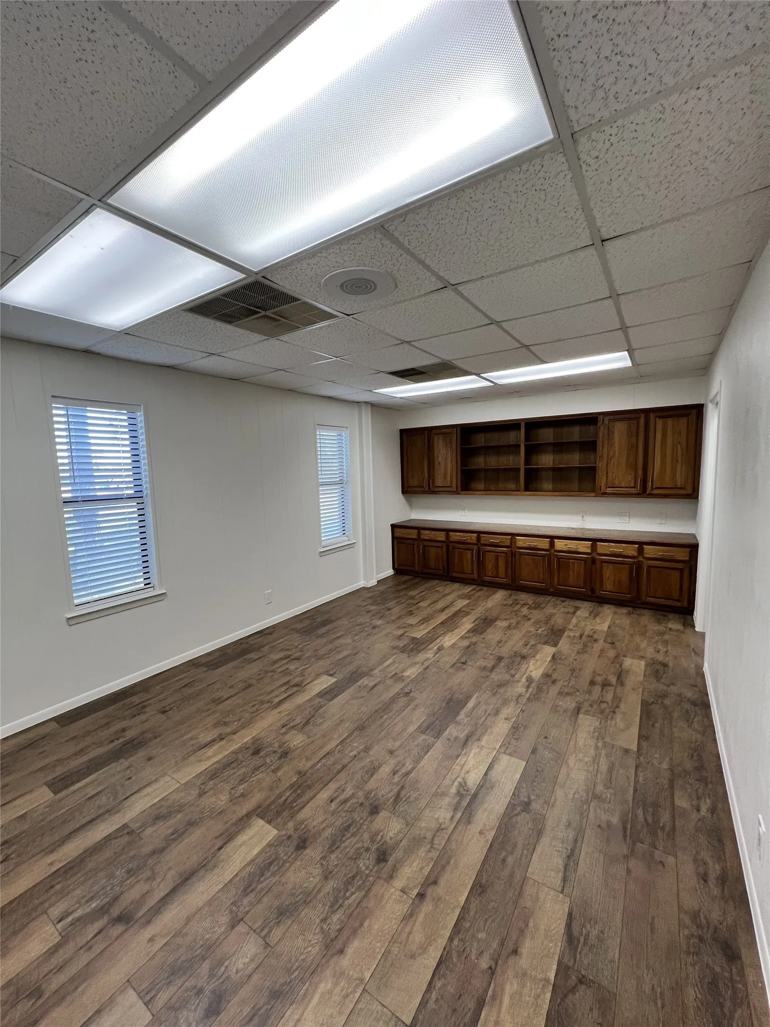 Office For Rent in Cooke County , 1700 N Weaver Street, Gainesville, Texas 76240, 0, 0, Garage spaces, 0 Sqft, built in 1986, Preowned, mls#21221146, Real Estate Agent in Gainesville, Homes For Rent in Cooke county, Homes For Rent in Gainesville, Realtor in Gainesville Texas, Real Estate Brokerage Independent Realty Texas, Luminita Cordes Realtor
