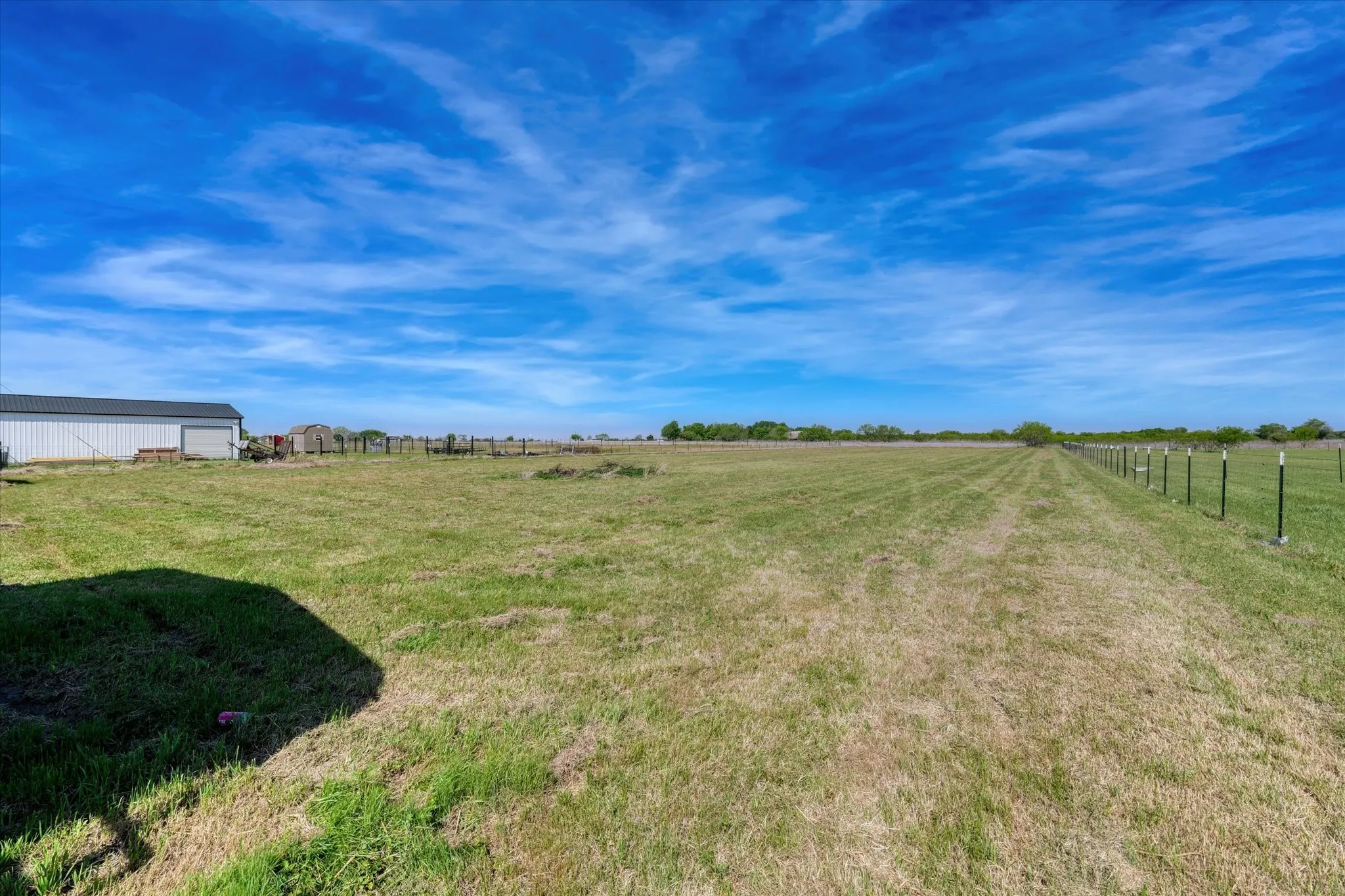 Ground view of property
