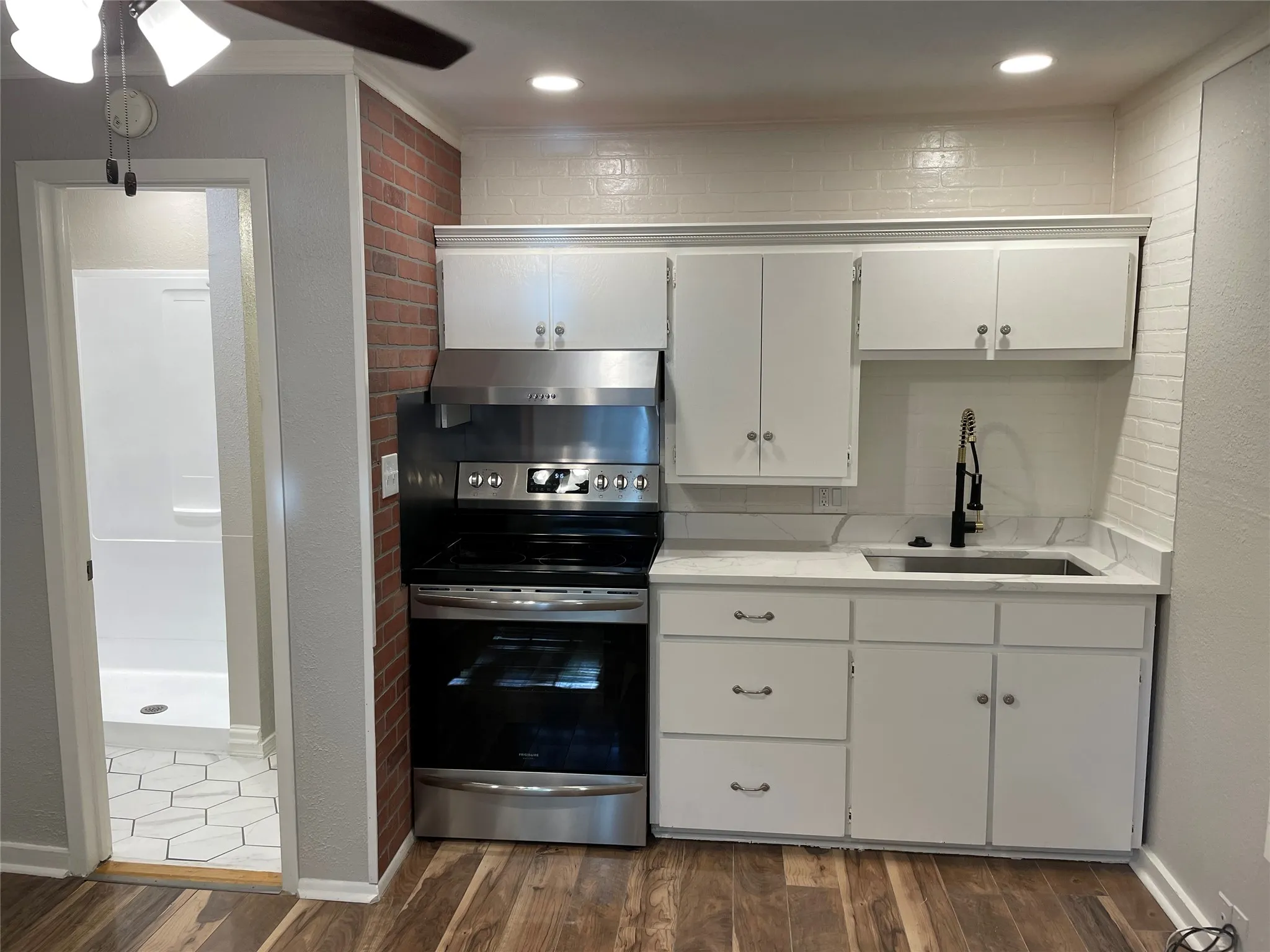 Multiple Parcels For Sale in Denton County , 1303 Fannin Street, Denton, Texas 76201, 9 Bedroom, 8 Bathroom, Garage spaces, 0 Sqft, built in 1963, Preowned, mls#21221228, Real Estate Agent in Denton, Homes For Sale in Denton county, Homes For Sale in Denton, Realtor in Denton Texas, Real Estate Brokerage Independent Realty Texas, Luminita Cordes Realtor