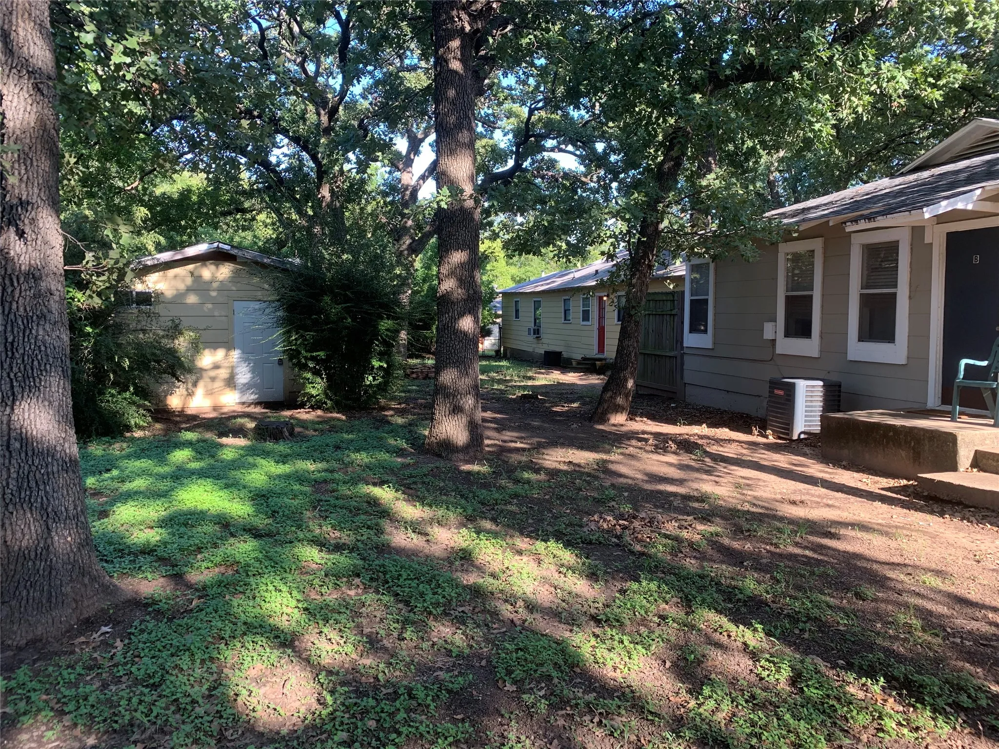 Multiple Parcels For Sale in Denton County , 1303 Fannin Street, Denton, Texas 76201, 9 Bedroom, 8 Bathroom, Garage spaces, 0 Sqft, built in 1963, Preowned, mls#21221228, Real Estate Agent in Denton, Homes For Sale in Denton county, Homes For Sale in Denton, Realtor in Denton Texas, Real Estate Brokerage Independent Realty Texas, Luminita Cordes Realtor
