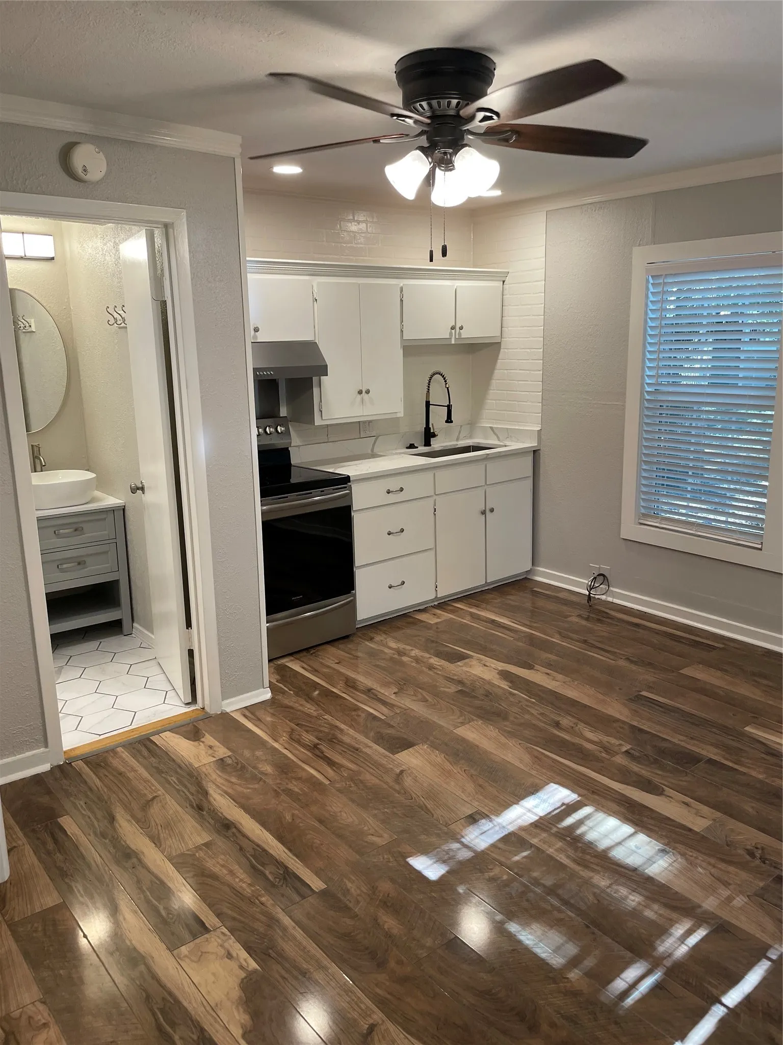 Multiple Parcels For Sale in Denton County , 1303 Fannin Street, Denton, Texas 76201, 9 Bedroom, 8 Bathroom, Garage spaces, 0 Sqft, built in 1963, Preowned, mls#21221228, Real Estate Agent in Denton, Homes For Sale in Denton county, Homes For Sale in Denton, Realtor in Denton Texas, Real Estate Brokerage Independent Realty Texas, Luminita Cordes Realtor