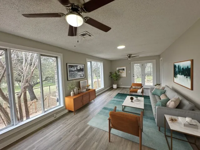 Single Family Residence For Sale in Bell County , 7121 Mcgregor Park Road, Temple, Texas 76502, 3 Bedroom, 2 Bathroom, 2 Garage spaces, 2,895 Sqft, built in 1951, Preowned, mls#21221240, Real Estate Agent in Temple, Homes For Sale in Bell county, Homes For Sale in Temple, Realtor in Temple Texas, Real Estate Brokerage Independent Realty Texas, Luminita Cordes Realtor