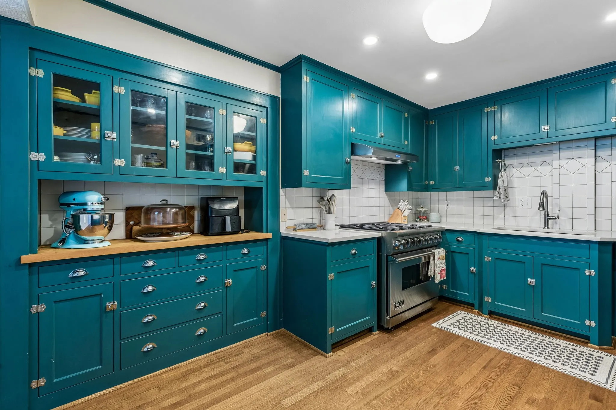 Single Family Residence For Sale in Tarrant County , 2235 Mistletoe Boulevard, Fort Worth, Texas 76110, 3 Bedroom, 2 Bathroom, Garage spaces, 1,924 Sqft, built in 1933, mls#21217888, Real Estate Agent in Fort Worth, Homes For Sale in Tarrant county, Homes For Sale in Fort Worth, Realtor in Fort Worth Texas, Real Estate Brokerage Independent Realty Texas, Luminita Cordes Realtor