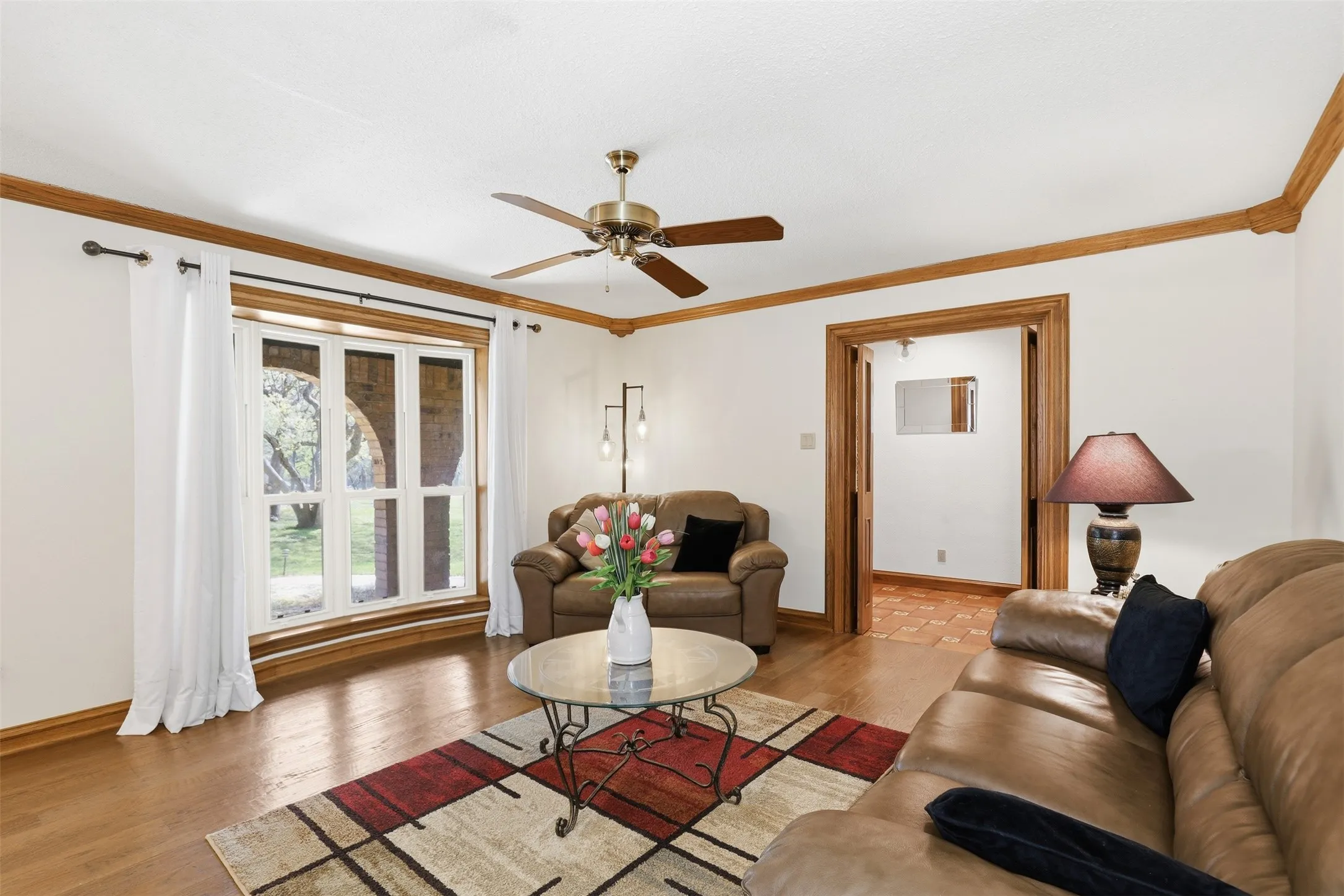 Single Family Residence For Sale in Parker County , 3000 Yucca Road, Willow Park, Texas 76087, 4 Bedroom, 4 Bathroom, 2 Garage spaces, 3,388 Sqft, built in 1979, mls#21219046, Real Estate Agent in Willow Park, Homes For Sale in Parker county, Homes For Sale in Willow Park, Realtor in Willow Park Texas, Real Estate Brokerage Independent Realty Texas, Luminita Cordes Realtor