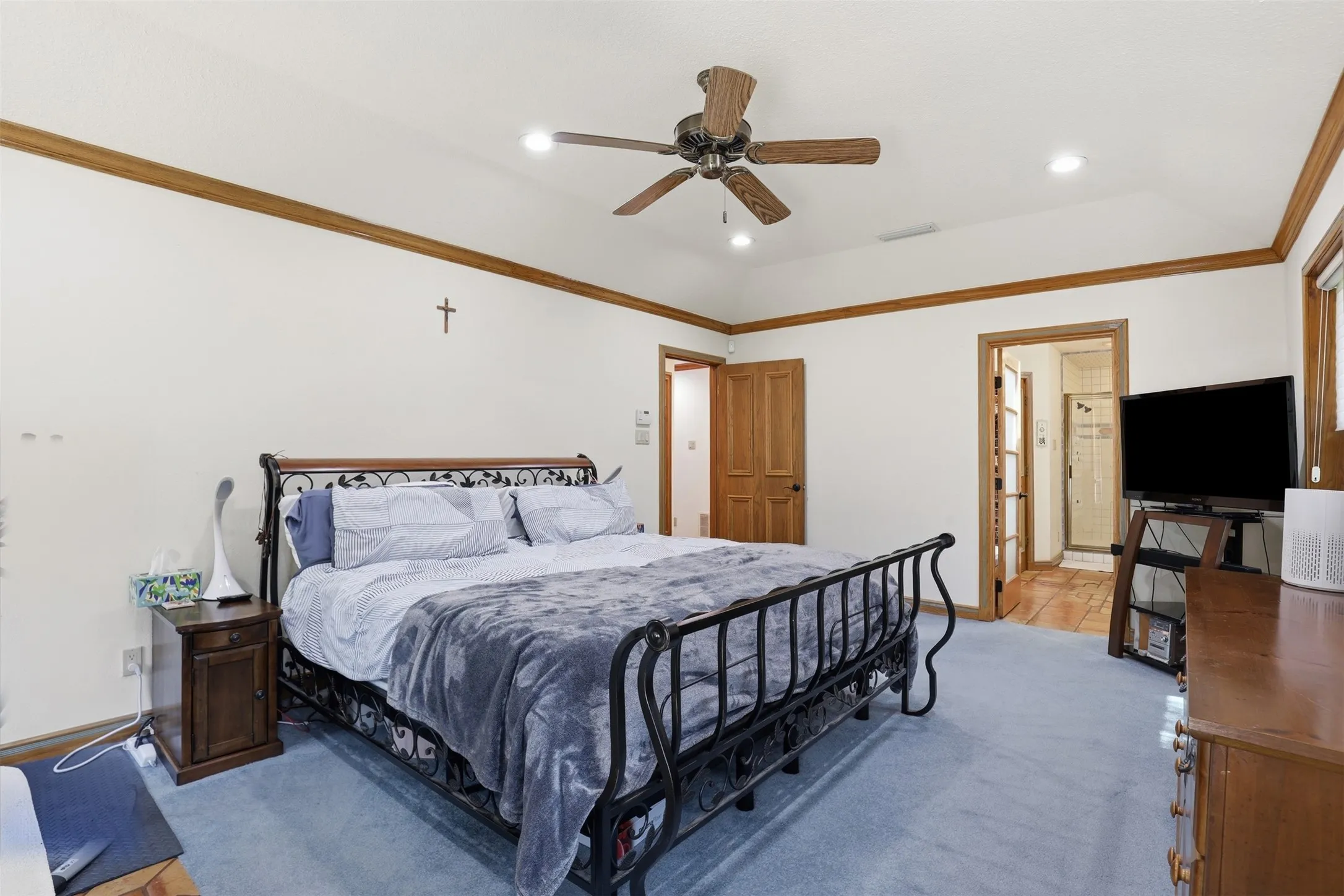 Single Family Residence For Sale in Parker County , 3000 Yucca Road, Willow Park, Texas 76087, 4 Bedroom, 4 Bathroom, 2 Garage spaces, 3,388 Sqft, built in 1979, mls#21219046, Real Estate Agent in Willow Park, Homes For Sale in Parker county, Homes For Sale in Willow Park, Realtor in Willow Park Texas, Real Estate Brokerage Independent Realty Texas, Luminita Cordes Realtor