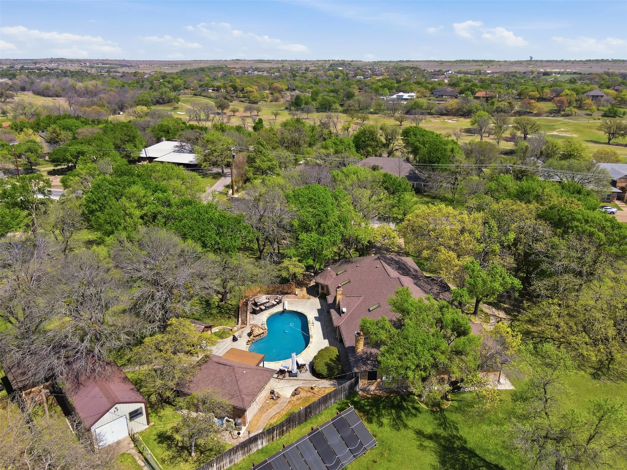 Single Family Residence For Sale in Parker County , 3000 Yucca Road, Willow Park, Texas 76087, 4 Bedroom, 4 Bathroom, 2 Garage spaces, 3,388 Sqft, built in 1979, mls#21219046, Real Estate Agent in Willow Park, Homes For Sale in Parker county, Homes For Sale in Willow Park, Realtor in Willow Park Texas, Real Estate Brokerage Independent Realty Texas, Luminita Cordes Realtor