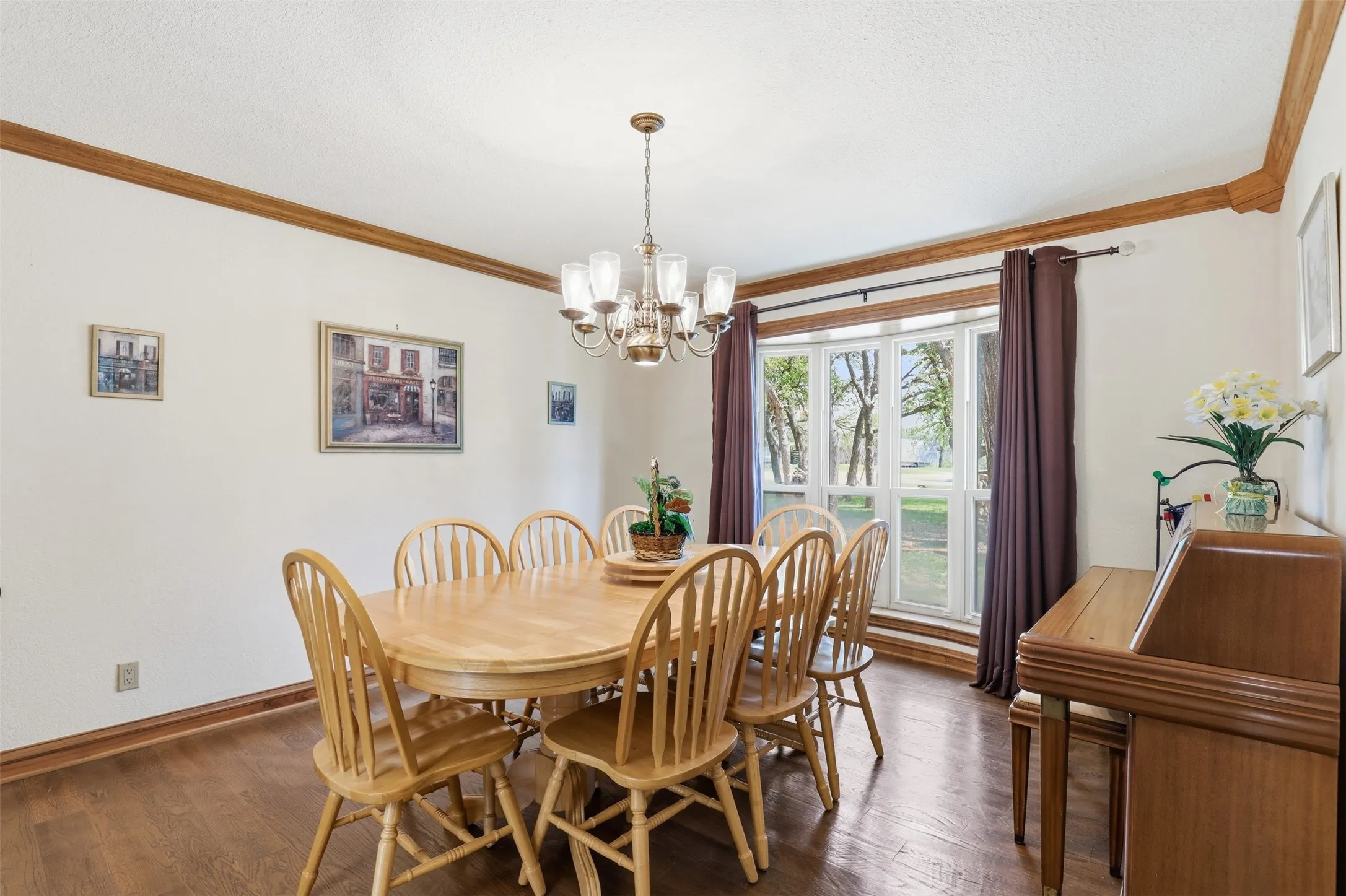 Single Family Residence For Sale in Parker County , 3000 Yucca Road, Willow Park, Texas 76087, 4 Bedroom, 4 Bathroom, 2 Garage spaces, 3,388 Sqft, built in 1979, mls#21219046, Real Estate Agent in Willow Park, Homes For Sale in Parker county, Homes For Sale in Willow Park, Realtor in Willow Park Texas, Real Estate Brokerage Independent Realty Texas, Luminita Cordes Realtor