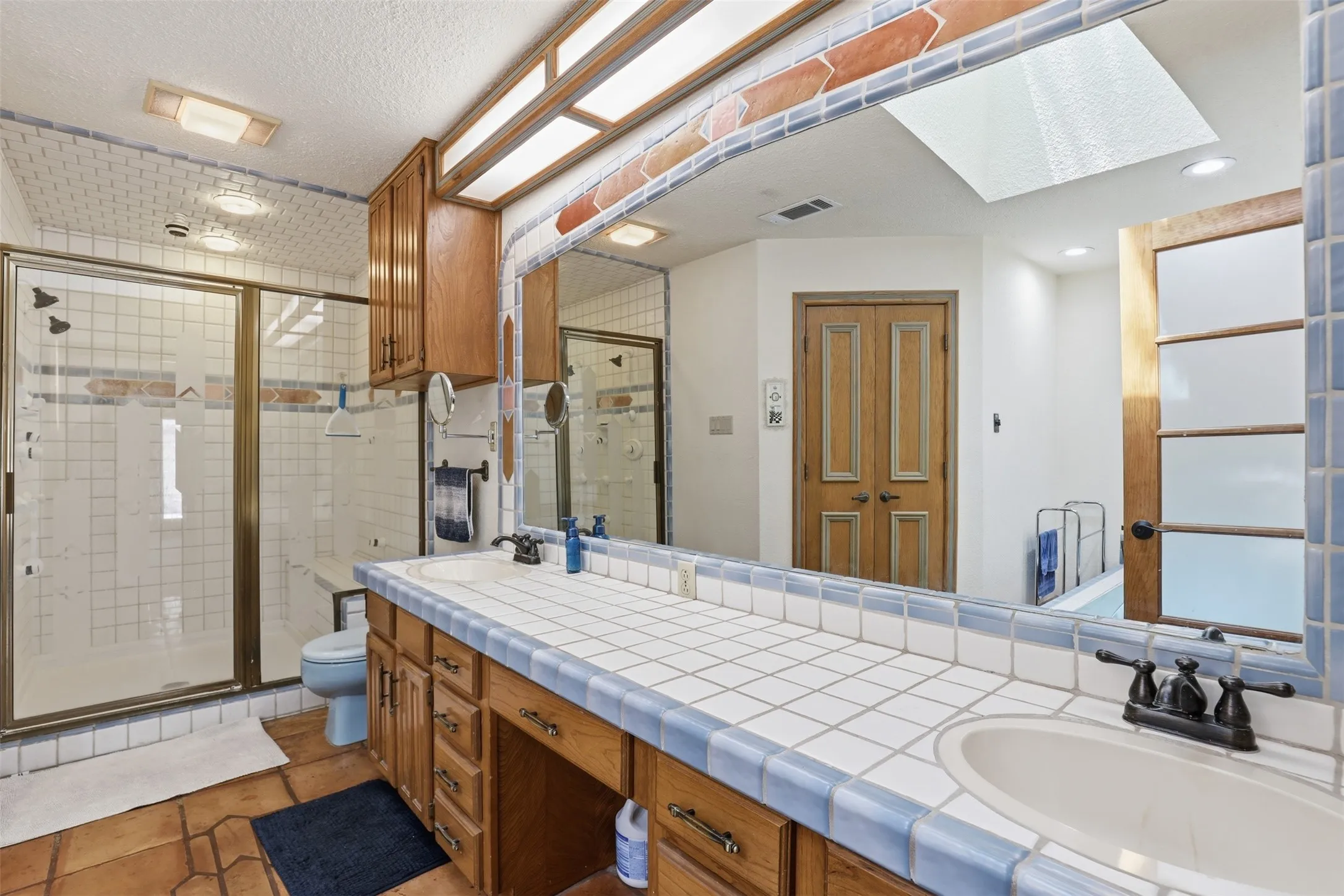 Single Family Residence For Sale in Parker County , 3000 Yucca Road, Willow Park, Texas 76087, 4 Bedroom, 4 Bathroom, 2 Garage spaces, 3,388 Sqft, built in 1979, mls#21219046, Real Estate Agent in Willow Park, Homes For Sale in Parker county, Homes For Sale in Willow Park, Realtor in Willow Park Texas, Real Estate Brokerage Independent Realty Texas, Luminita Cordes Realtor