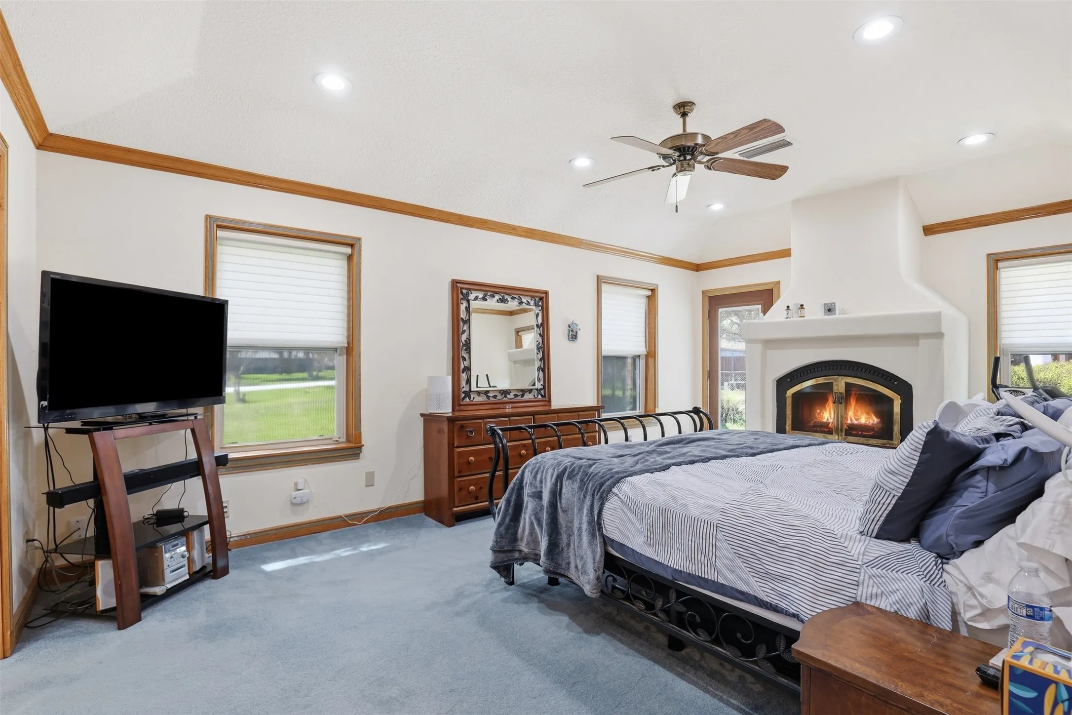 Single Family Residence For Sale in Parker County , 3000 Yucca Road, Willow Park, Texas 76087, 4 Bedroom, 4 Bathroom, 2 Garage spaces, 3,388 Sqft, built in 1979, mls#21219046, Real Estate Agent in Willow Park, Homes For Sale in Parker county, Homes For Sale in Willow Park, Realtor in Willow Park Texas, Real Estate Brokerage Independent Realty Texas, Luminita Cordes Realtor