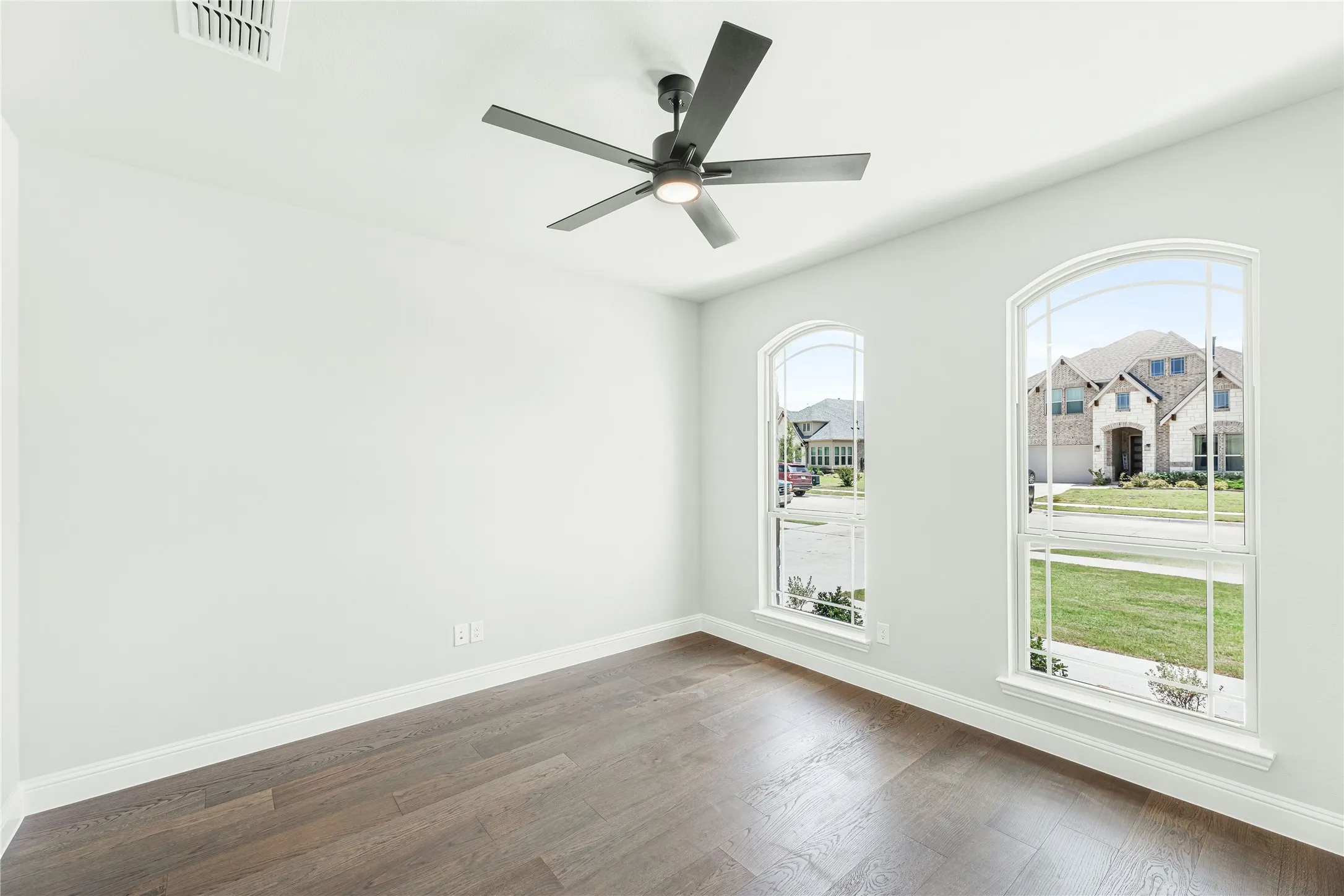 Single Family Residence For Sale in Denton County , 158 Creekside Drive, Sanger, Texas 76266, 4 Bedroom, 3 Bathroom, 2 Garage spaces, 3,430 Sqft, built in 2026, New Construction - Incomplete, mls#21221151, Real Estate Agent in Sanger, Homes For Sale in Denton county, Homes For Sale in Sanger, Realtor in Sanger Texas, Real Estate Brokerage Independent Realty Texas, Luminita Cordes Realtor