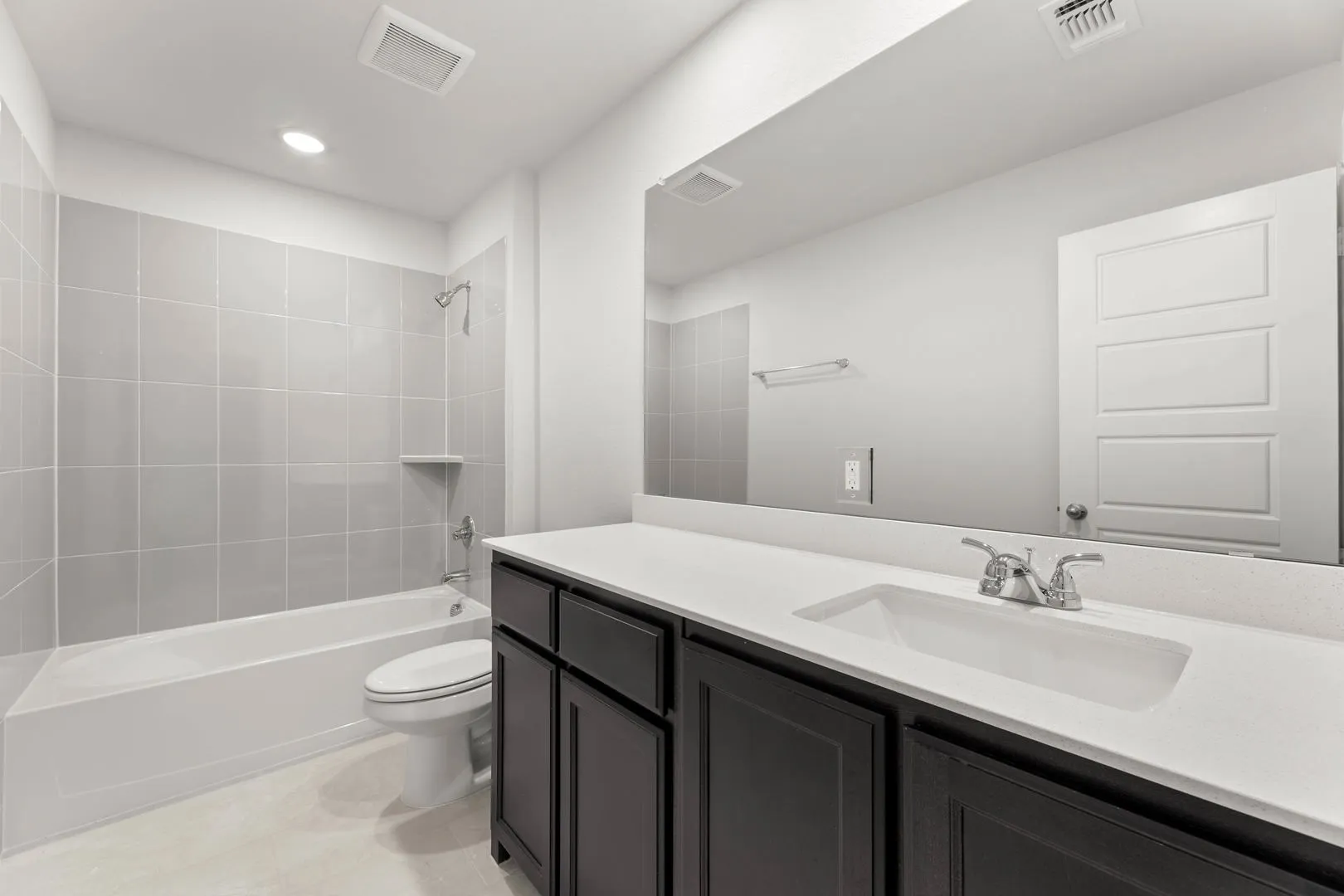 1121 Nighthawk-Bathroom-1