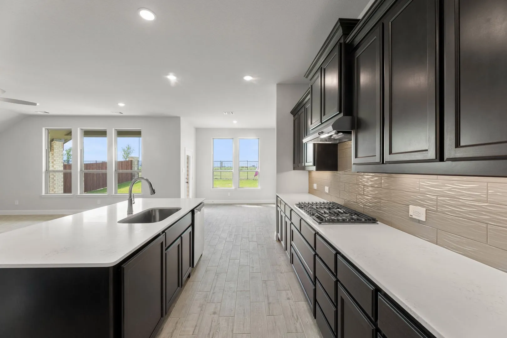 1121 Nighthawk-Kitchen-3