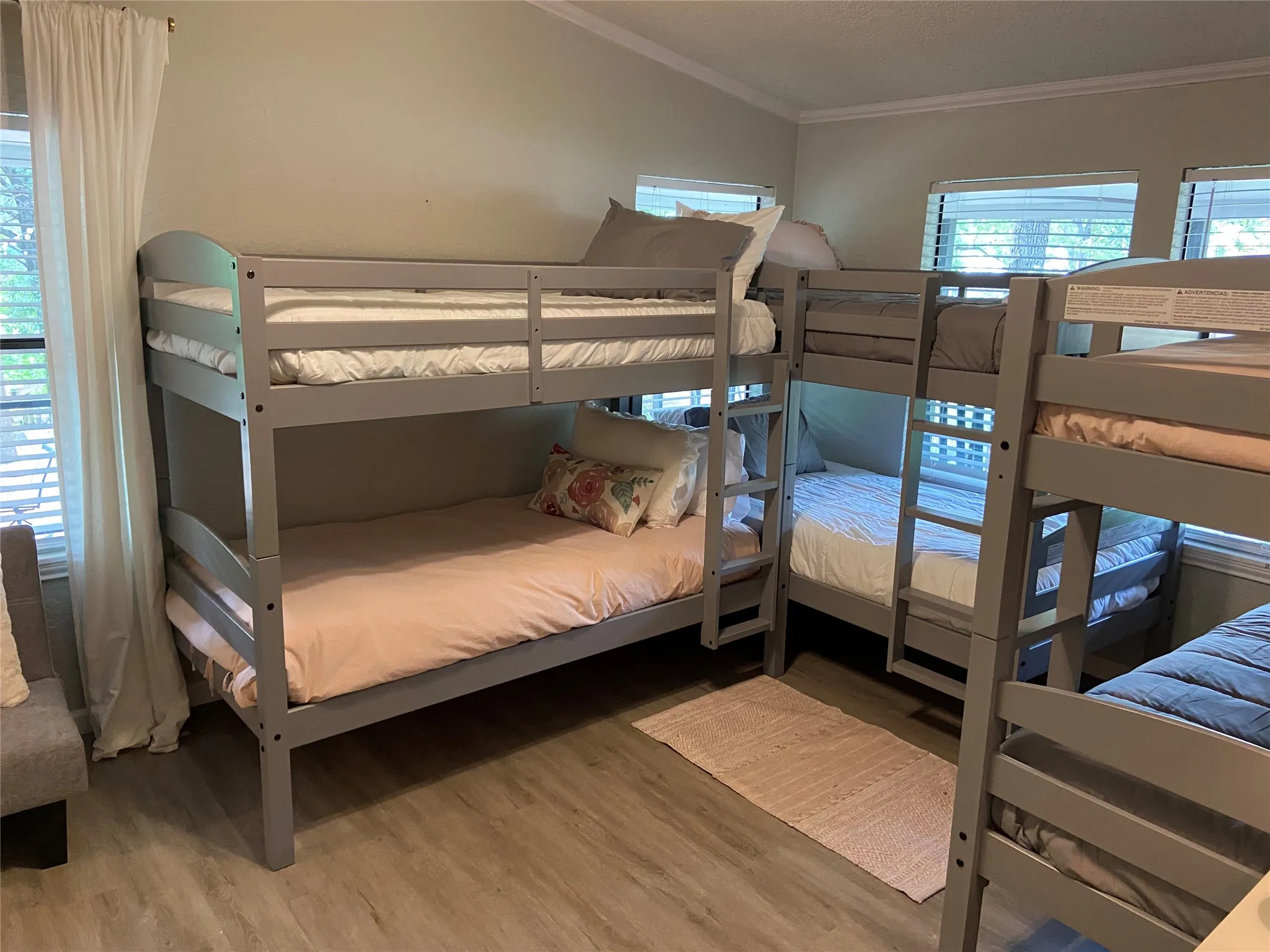 Single Family Residence For Sale in Henderson County , 184 Beachwood Drive, Mabank, Texas 75156, 3 Bedroom, 2 Bathroom, Garage spaces, 1,456 Sqft, built in 1988, mls#21220726, Real Estate Agent in Mabank, Homes For Sale in Henderson county, Homes For Sale in Mabank, Realtor in Mabank Texas, Real Estate Brokerage Independent Realty Texas, Luminita Cordes Realtor