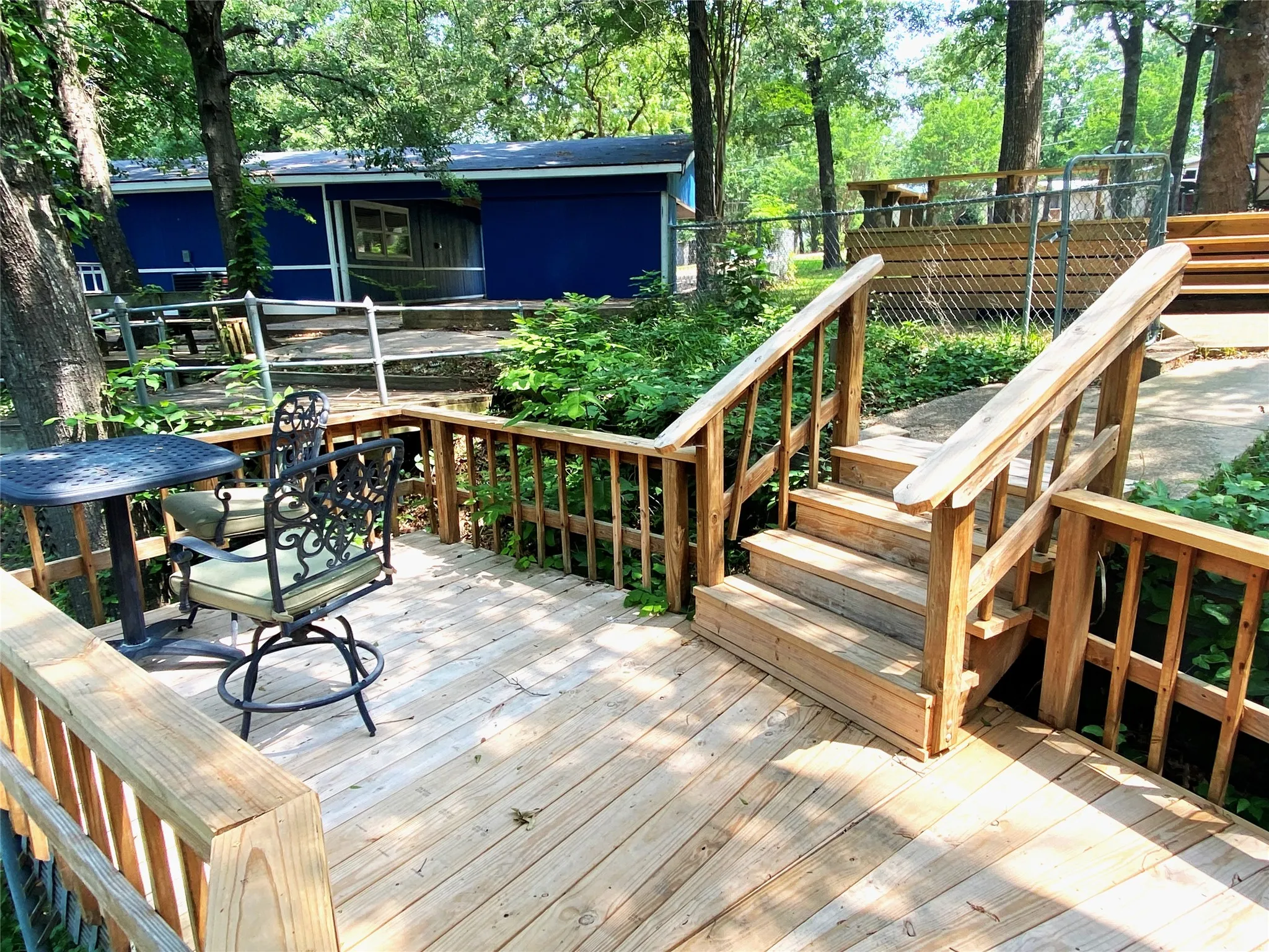 Single Family Residence For Sale in Henderson County , 184 Beachwood Drive, Mabank, Texas 75156, 3 Bedroom, 2 Bathroom, Garage spaces, 1,456 Sqft, built in 1988, mls#21220726, Real Estate Agent in Mabank, Homes For Sale in Henderson county, Homes For Sale in Mabank, Realtor in Mabank Texas, Real Estate Brokerage Independent Realty Texas, Luminita Cordes Realtor