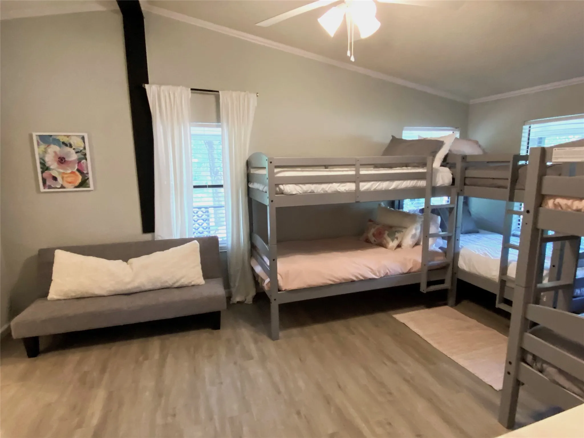 Single Family Residence For Sale in Henderson County , 184 Beachwood Drive, Mabank, Texas 75156, 3 Bedroom, 2 Bathroom, Garage spaces, 1,456 Sqft, built in 1988, mls#21220726, Real Estate Agent in Mabank, Homes For Sale in Henderson county, Homes For Sale in Mabank, Realtor in Mabank Texas, Real Estate Brokerage Independent Realty Texas, Luminita Cordes Realtor