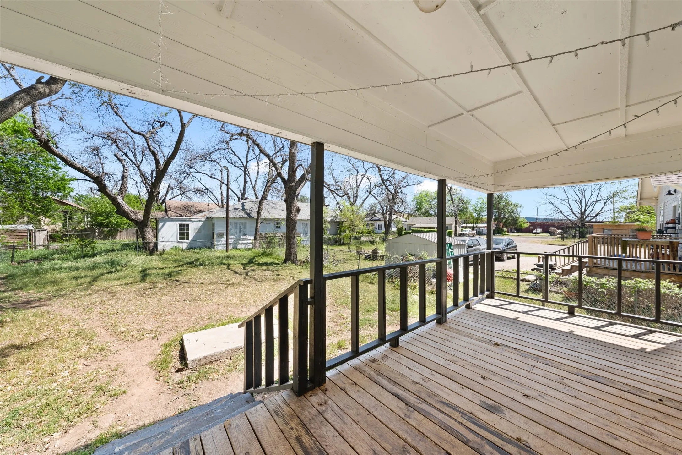 Single Family Residence For Sale in Mc Lennan County , 205 Dallas Street, Waco, Texas 76704, 3 Bedroom, 1 Bathroom, Garage spaces, 1,224 Sqft, built in 1910, Preowned, mls#21221268, Real Estate Agent in Waco, Homes For Sale in Mc Lennan county, Homes For Sale in Waco, Realtor in Waco Texas, Real Estate Brokerage Independent Realty Texas, Luminita Cordes Realtor