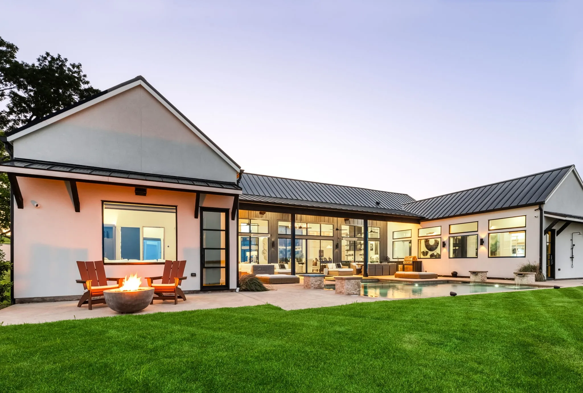 Single Family Residence For Sale in Kaufman County , 1129 Beacon Shore Road, Kemp, Texas 75143, 4 Bedrooms, 4 Bathrooms, 3 Garage spaces, 4,095 Sqft, built in 2022, Preowned, Price $2,500,000, mls#21220365, Real Estate Agent in Kemp, Homes For Sale in Kaufman county, Homes For Sale in Kemp, Realtor in Kemp Texas, Real Estate Brokerage Independent Realty Texas, Luminita Cordes Realtor
